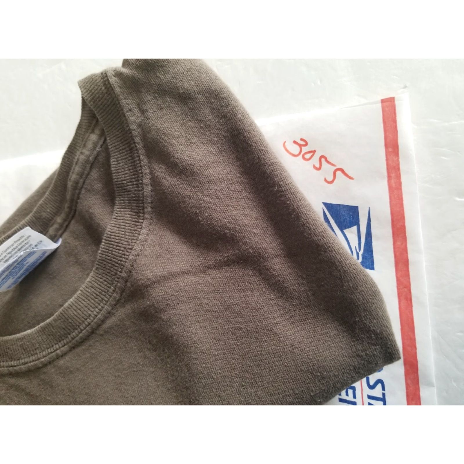 Gildan New Orleans Brown Short Sleeve Crewneck Shirt Medium Men The Big Easy Size US M / EU 48-50 / 2 - 8 Thumbnail