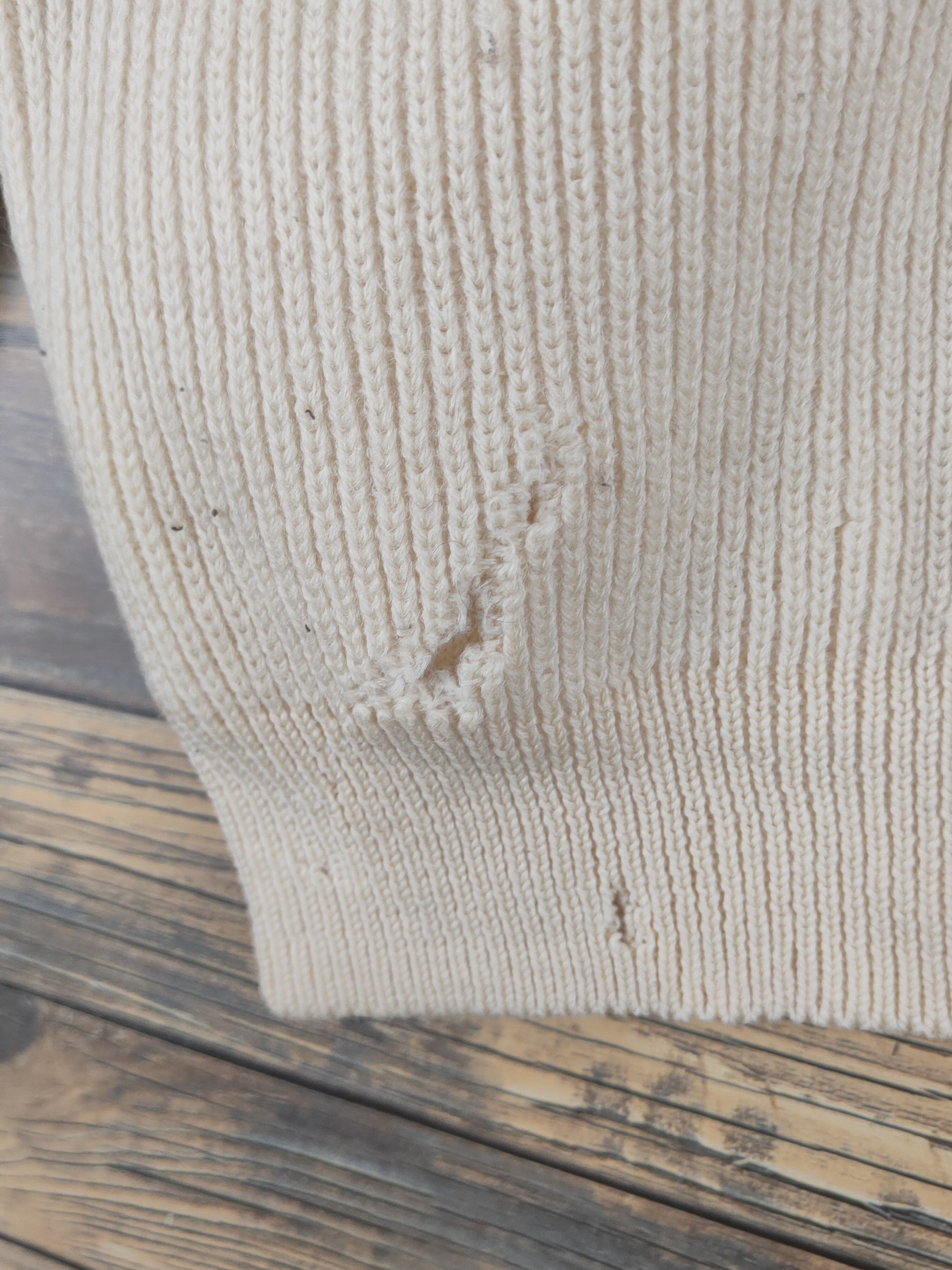 Renoma Renoma Cream Knitwear ripped distressed Cardigan #W1202 Size M / US 6-8 / IT 42-44 - 4 Thumbnail
