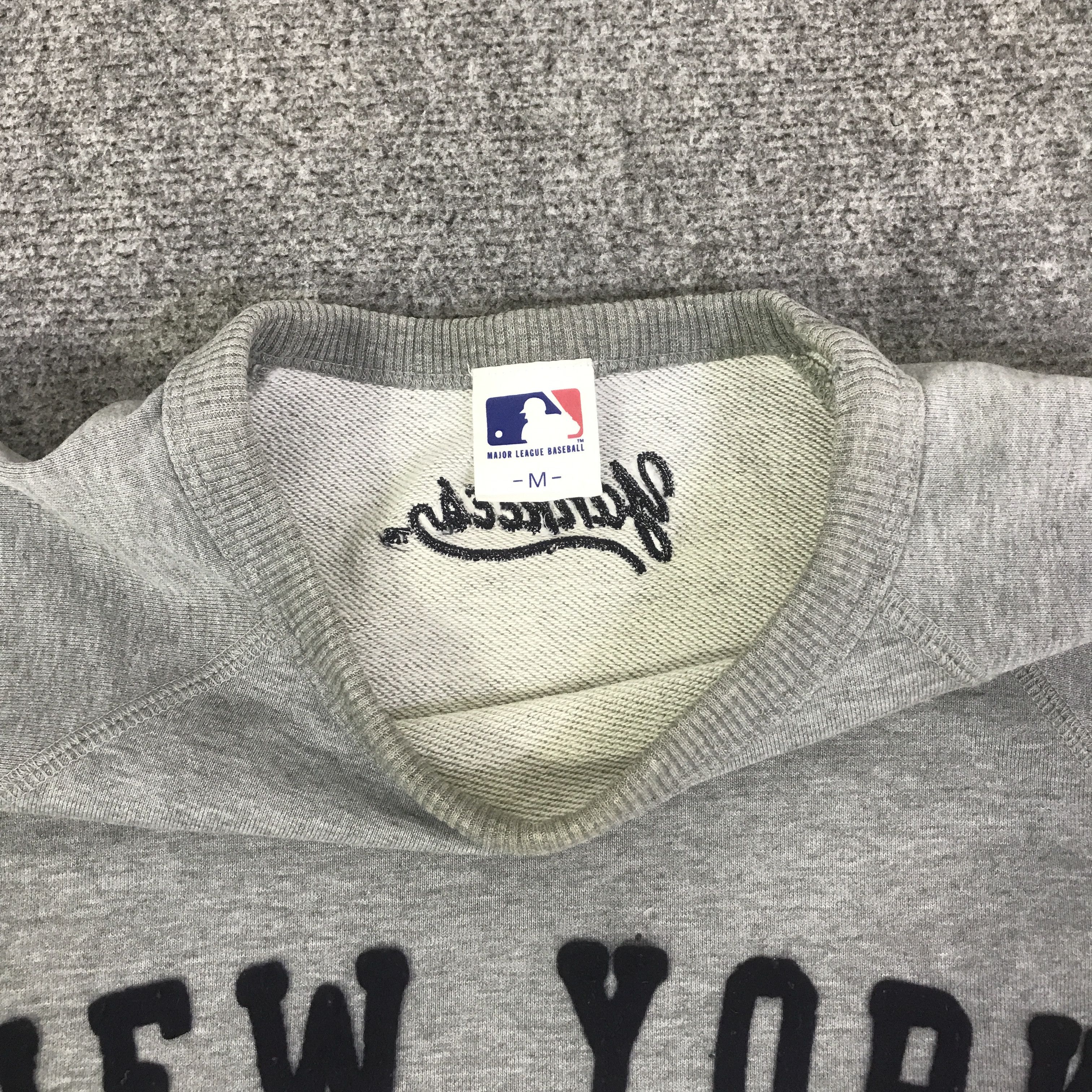 MLB Y2K NEW YORK BASEBALL SWEATSHIRT K126B20 Size US M / EU 48-50 / 2 - 11 Thumbnail