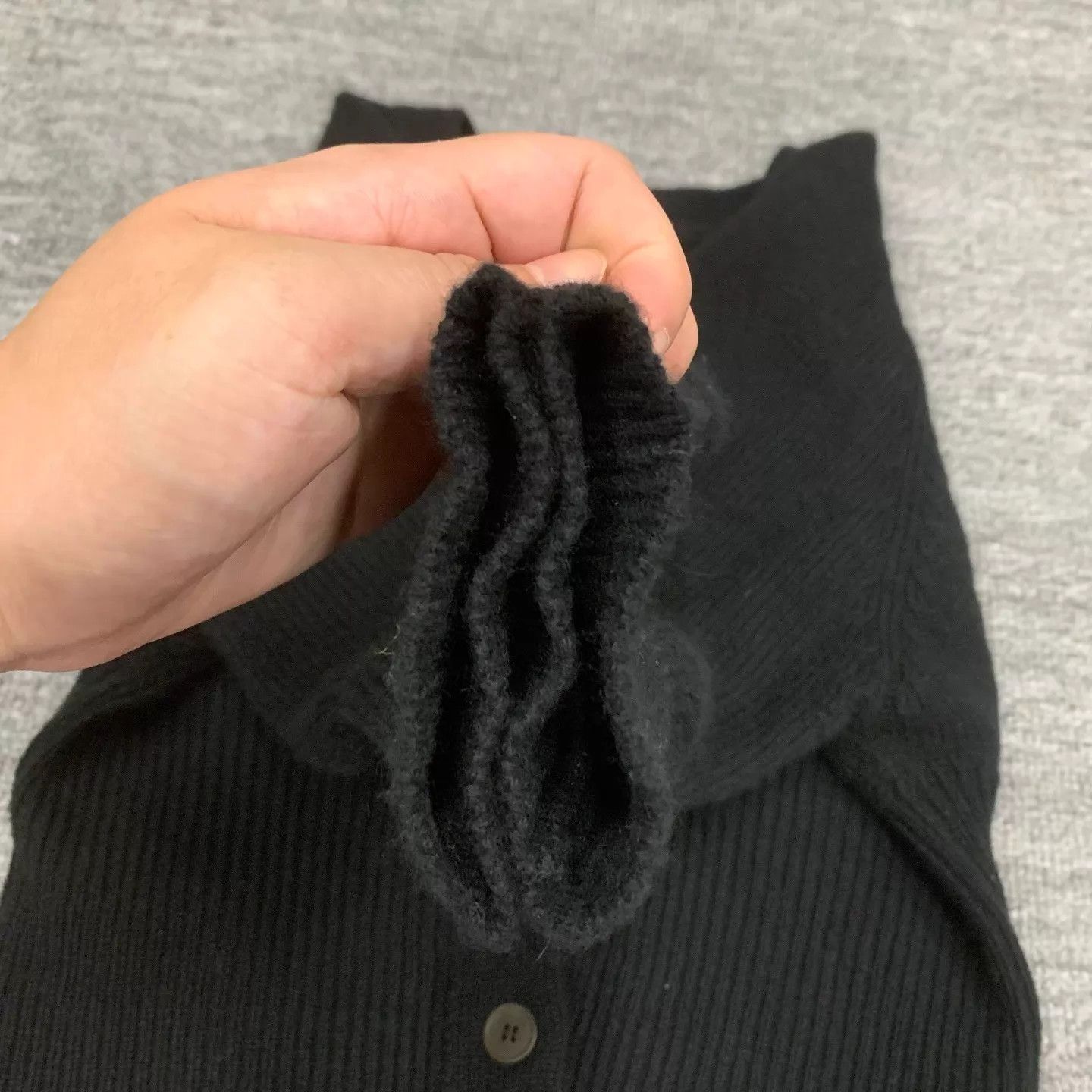 Miu Miu MIU MIU Women's Black Cashmere Short Sleeve Cardigan 40 Size S / US 4 / IT 40 - 9 Thumbnail