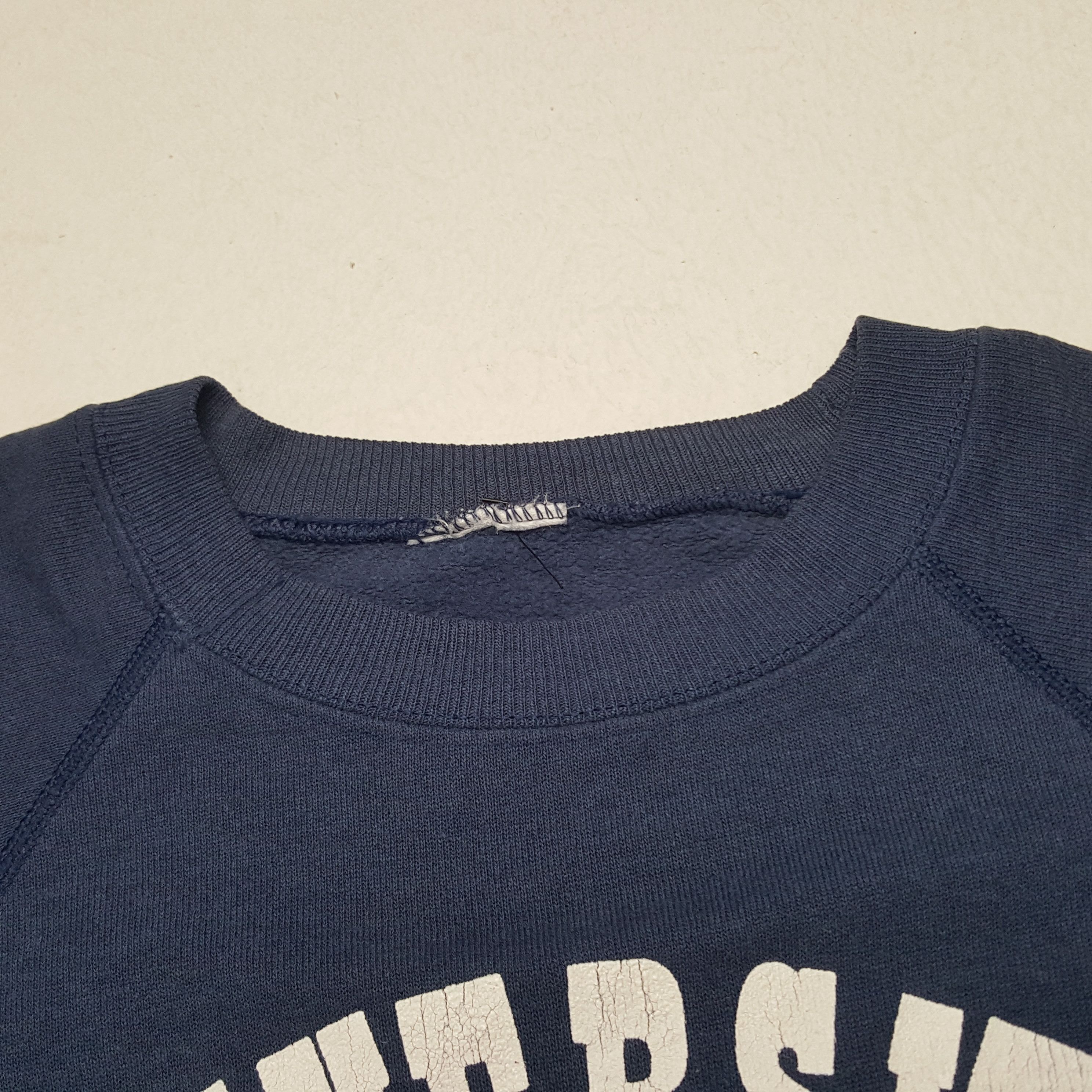 Vintage Vintage 90's University Of Hawaii Promo Sweatshirt Size US S / EU 44-46 / 1 - 5 Thumbnail
