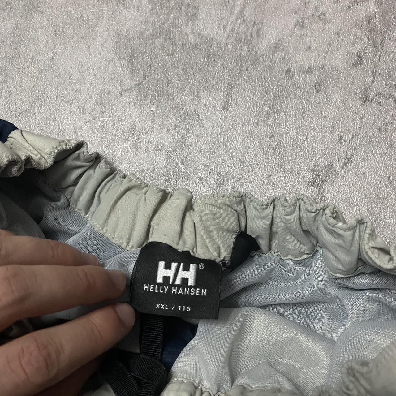 Helly Hansen Navy and cream Helly Hansen shorts #outdoor Size US 38 / EU 54 - 3 Thumbnail