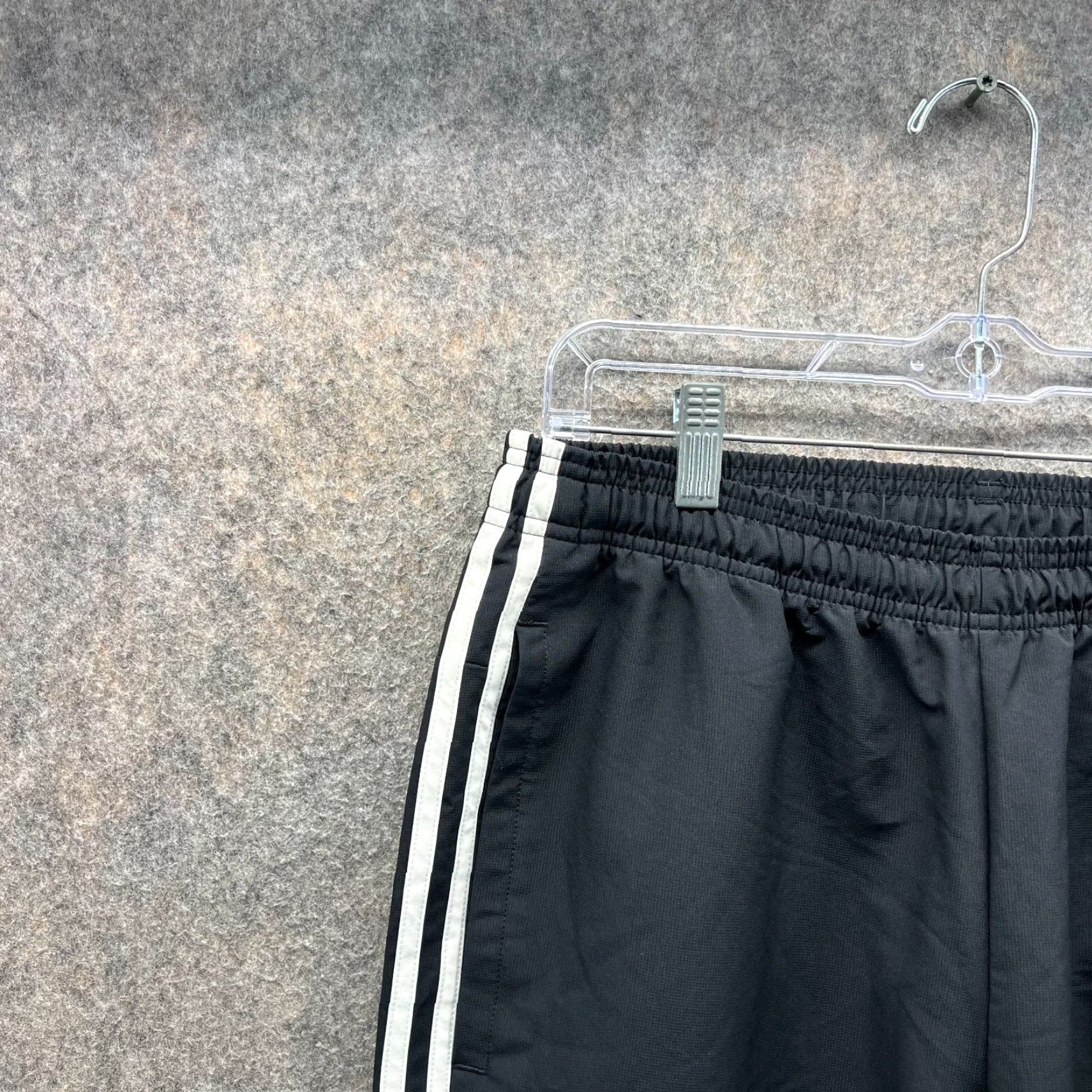 Adidas Adidas Sweatpants Men M Black Stripes Polyester Essentials Wind Trefoil Vtg Sweatpants Mens Size US 31 - 3 Thumbnail