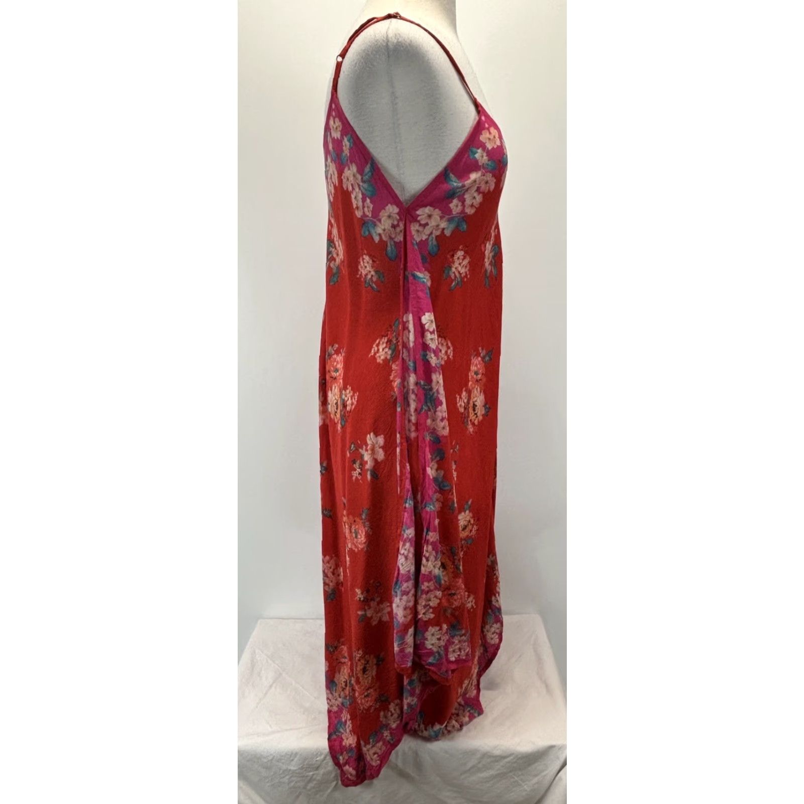 Vintage Feathers By Tolani Maxi Dress Adult Women M Red Floral Boho Caftan Sleeveless V-Neck Bohemian 90s Style (Casual Travel) Size M / US 6-8 / IT 42-44 - 4 Thumbnail