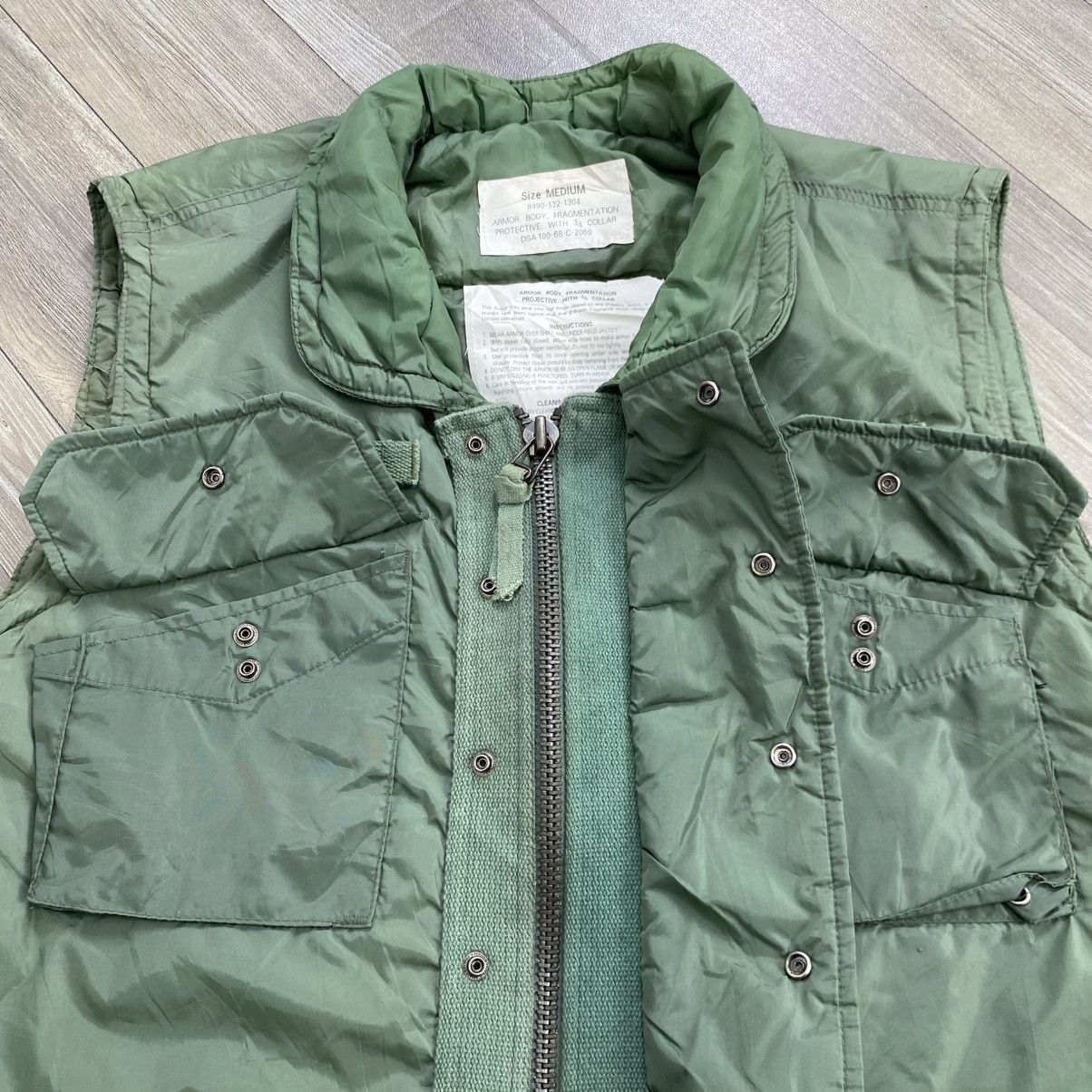 Vintage 1960 Repro Military M-69 Armor Body Tactical Utility Vest Size US M / EU 48-50 / 2 - 4 Thumbnail