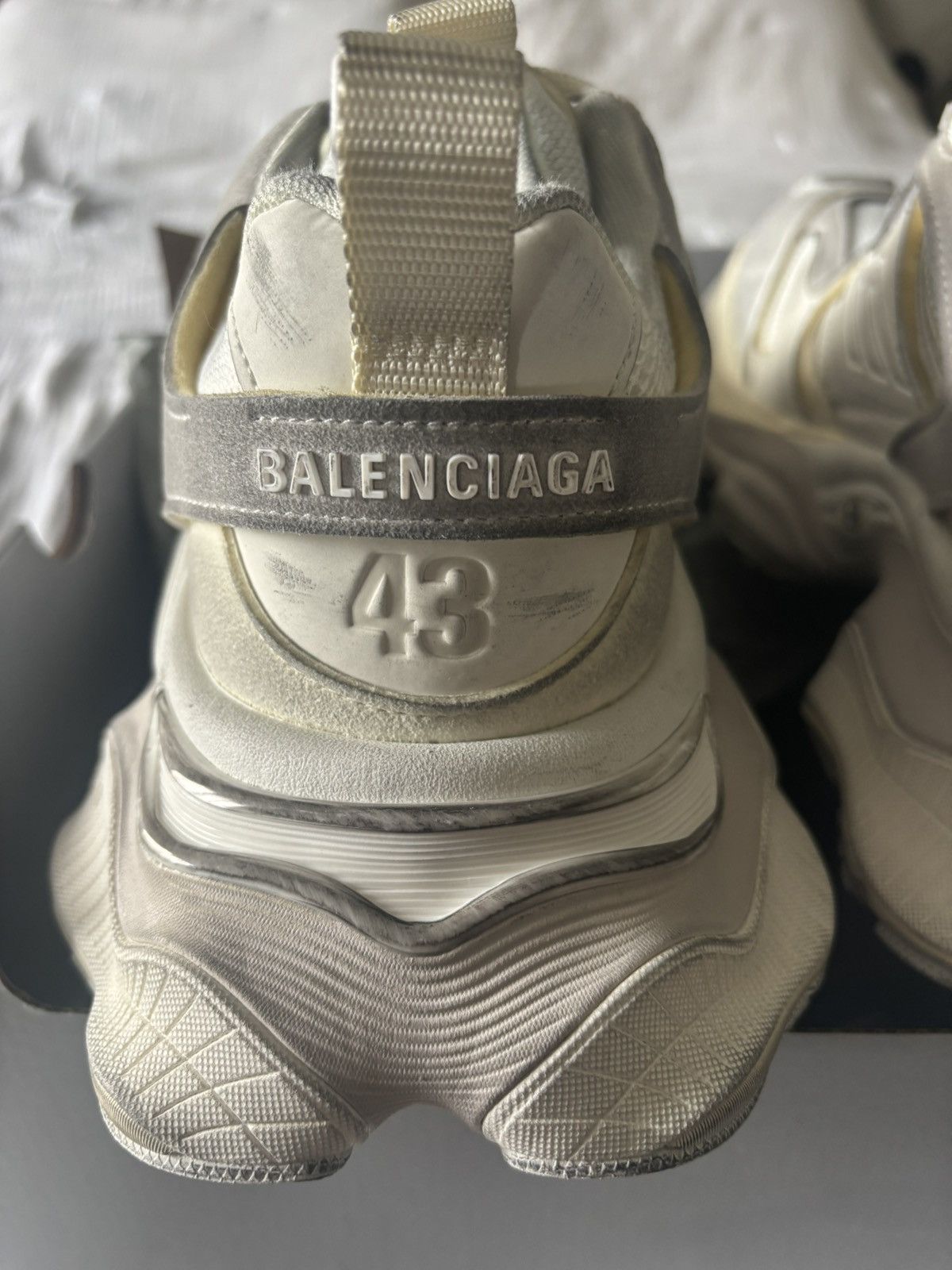 Balenciaga BALENCIAGA CARGO SNEAKERS Size US 10 / EU 43 - 4 Thumbnail