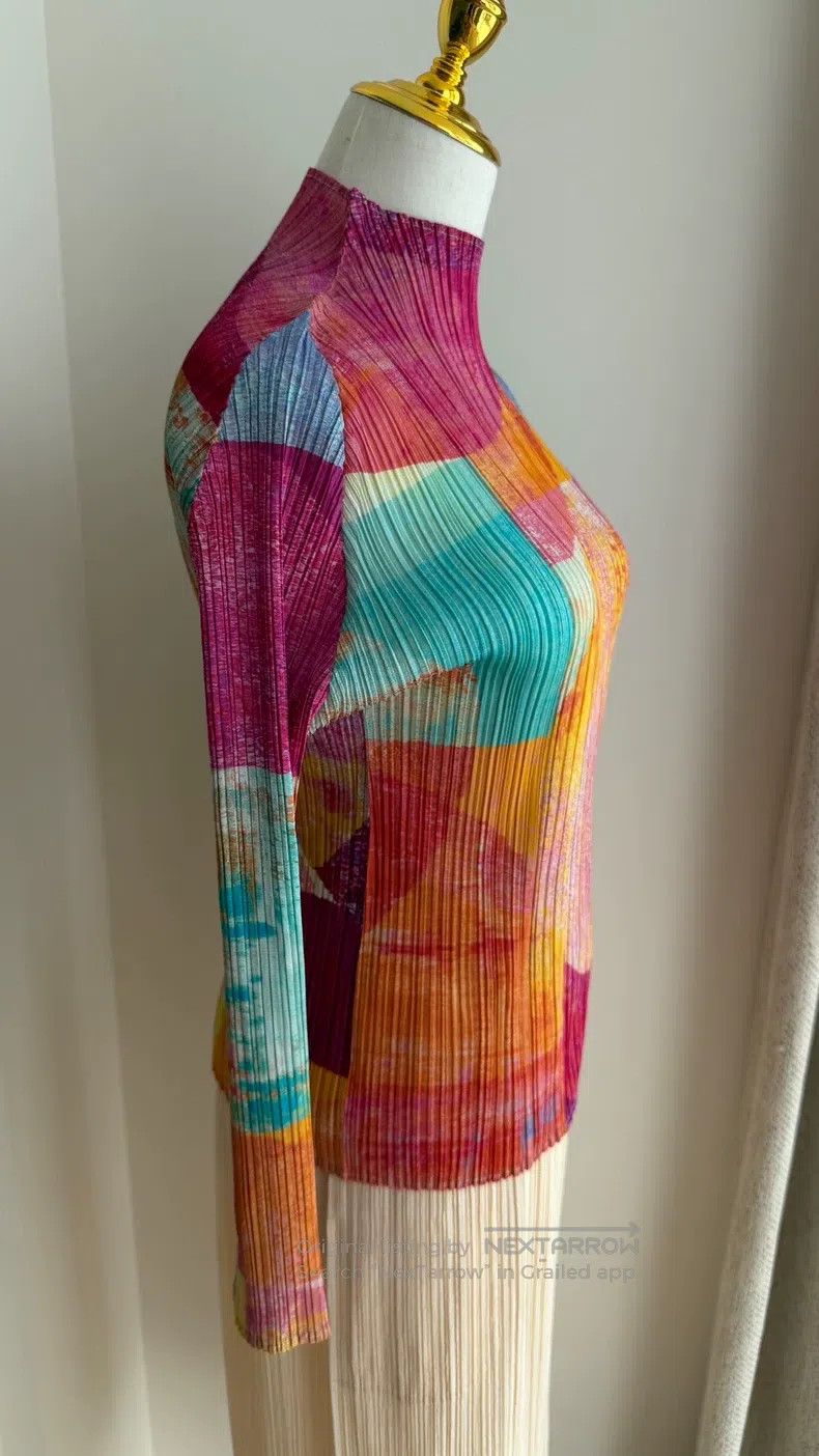 Issey Miyake Issey Miyake Oil Painting Half Turtleneck Top Pink Color-b Size L / US 10 / IT 46 - 2 Thumbnail