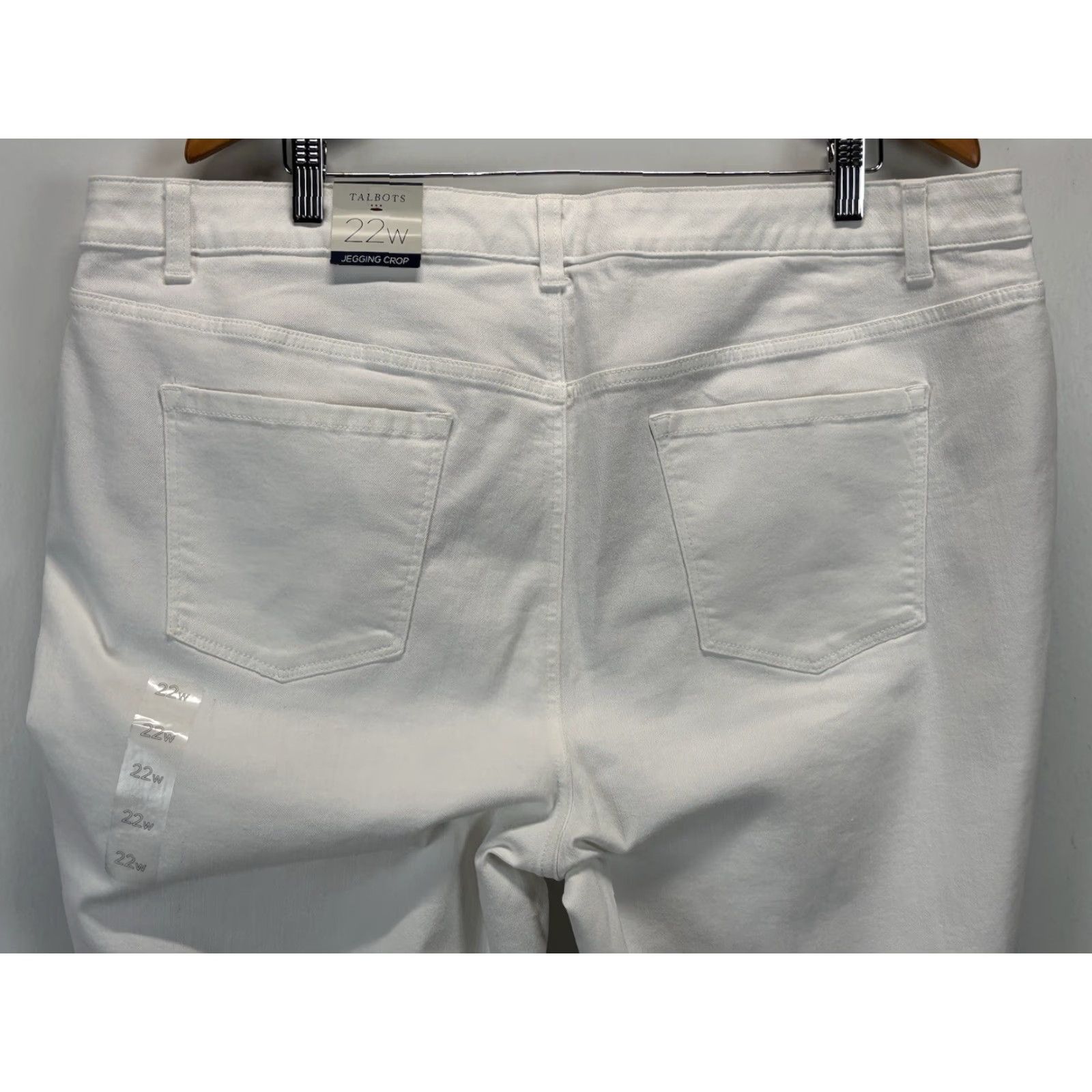Talbots VINTAGE? No. Talbots Jegging Crop Jeans - Plus Size 22W - White - Cotton Denim - Zip Fly - Crop Style - Classic Fit Womens Jeans Size 40" / US 18 - 4 Thumbnail
