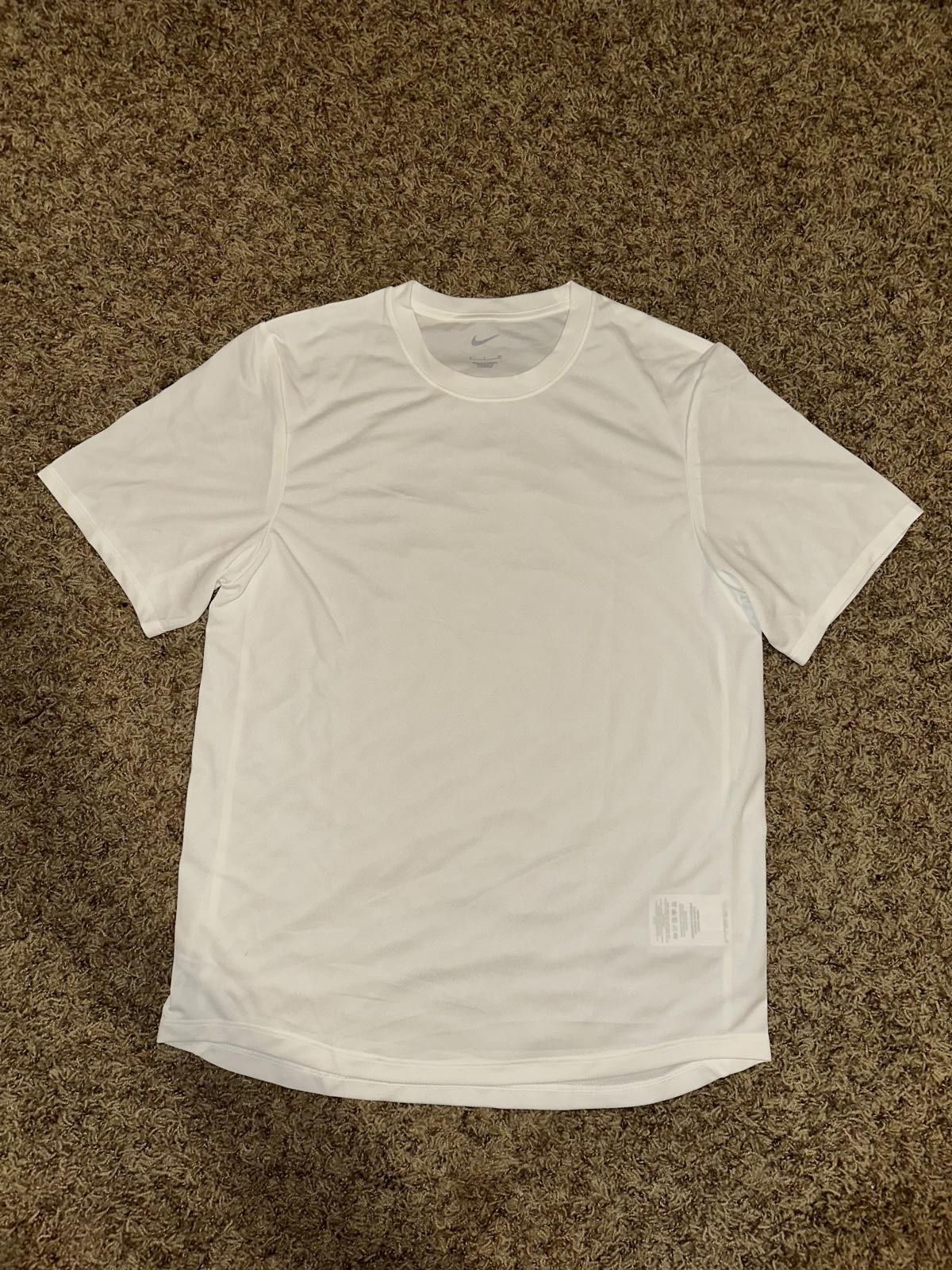 Nike Nike Men’s Dri-Fit Miler Training Running T-Shirt Size US S / EU 44-46 / 1 - 1 Thumbnail