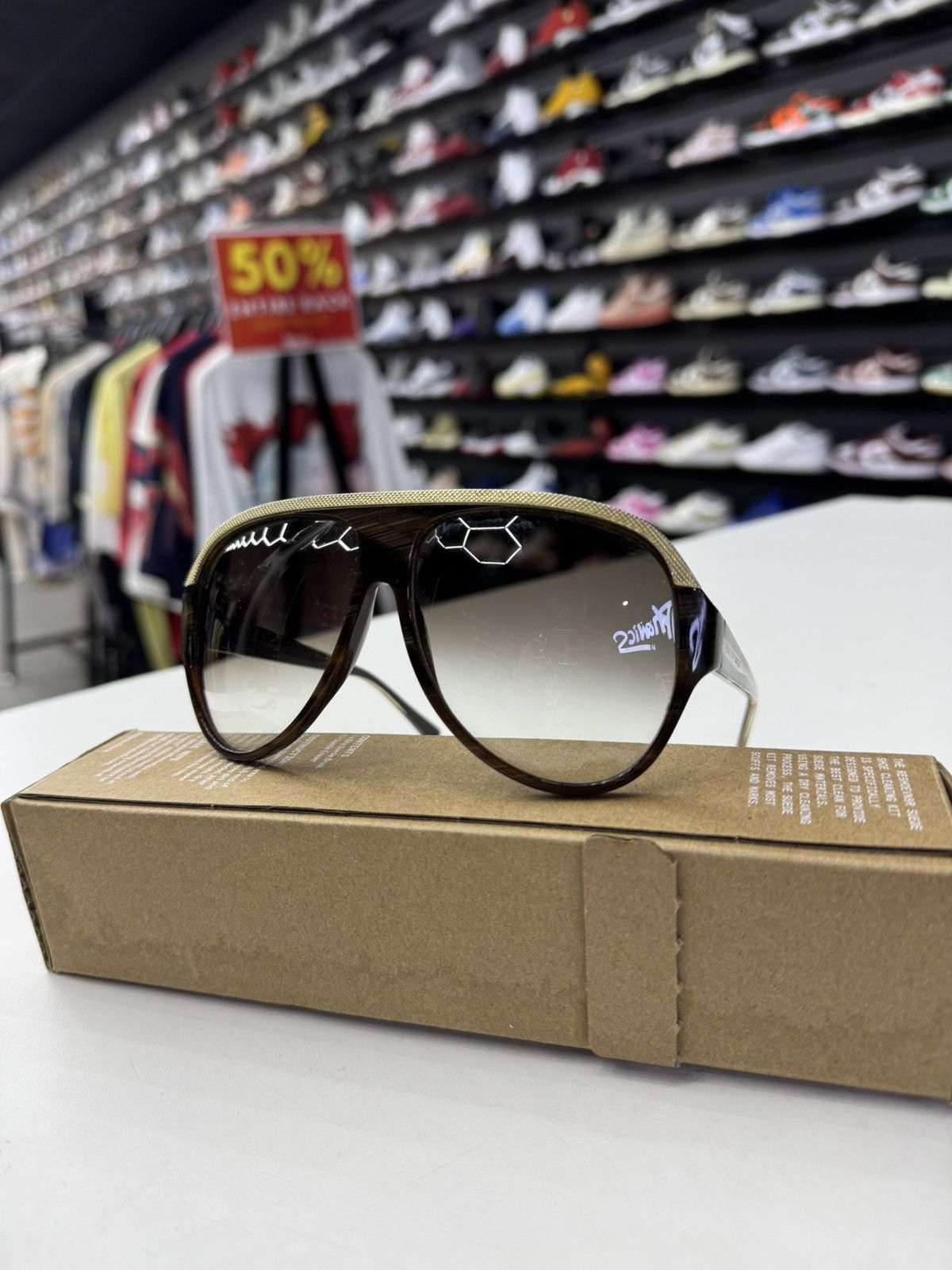 Balenciaga Balenciaga Aviator Sunglasses Brown Size ONE SIZE - 3 Thumbnail