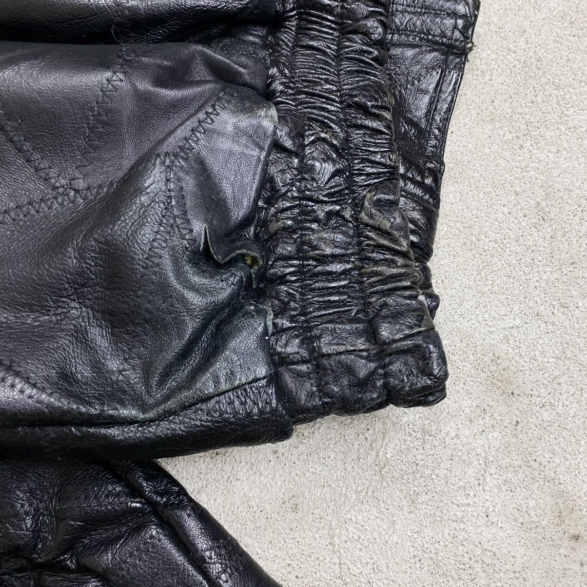 Vintage Leather jacket vintage bomber patchwork boxy oversize Size US L / EU 52-54 / 3 - 11 Thumbnail