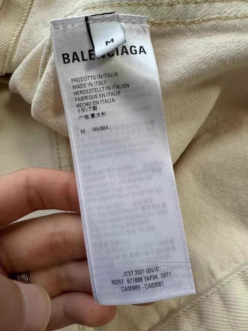 Balenciaga Balenciaga Beige Destroyed Denim Jacket Size US M / EU 48-50 / 2 - 5 Thumbnail