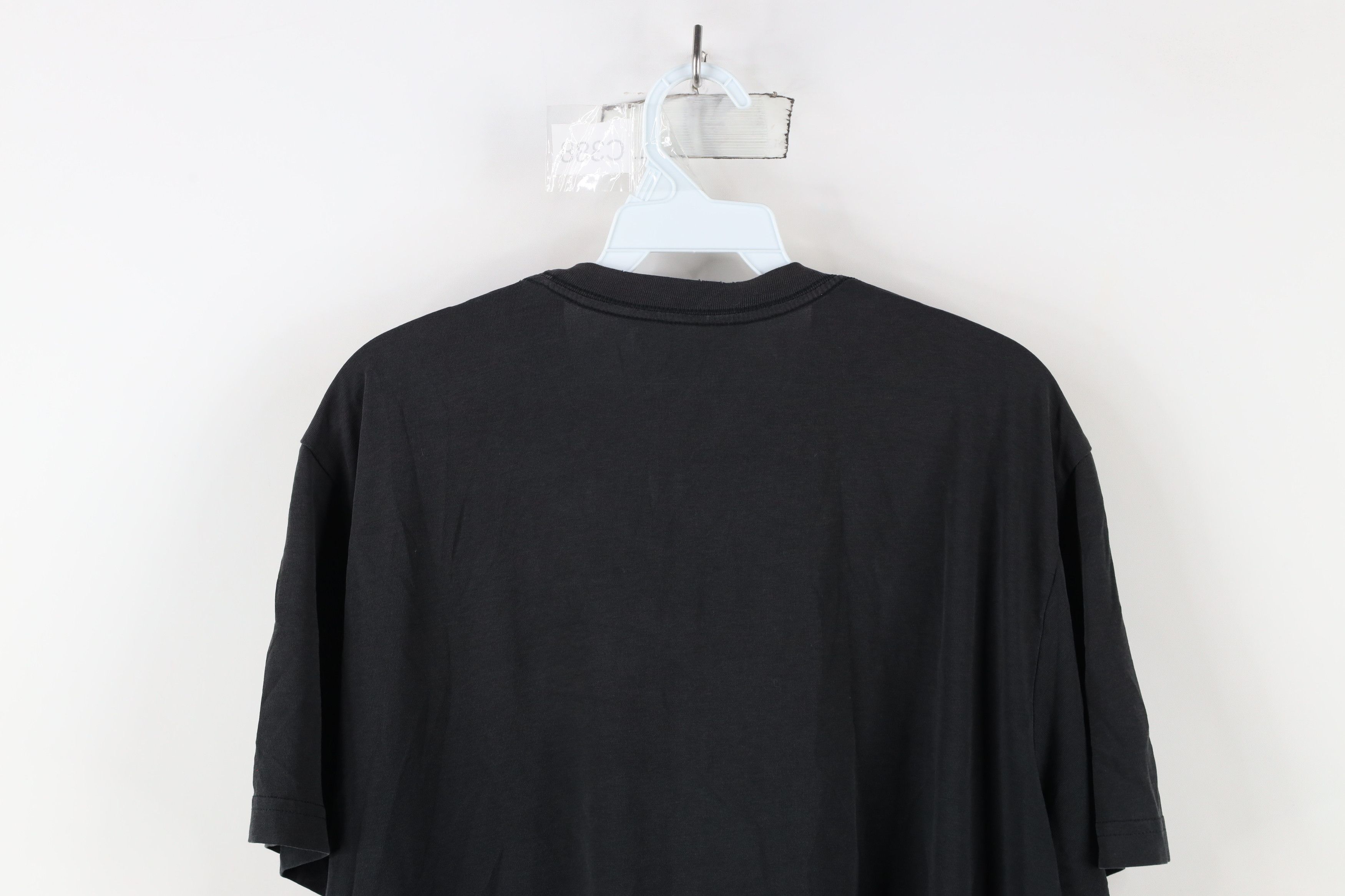 Nike × Vintage Vintage Nike Livestrong Lance Armstrong T-Shirt Black Size US L / EU 52-54 / 3 - 13 Thumbnail