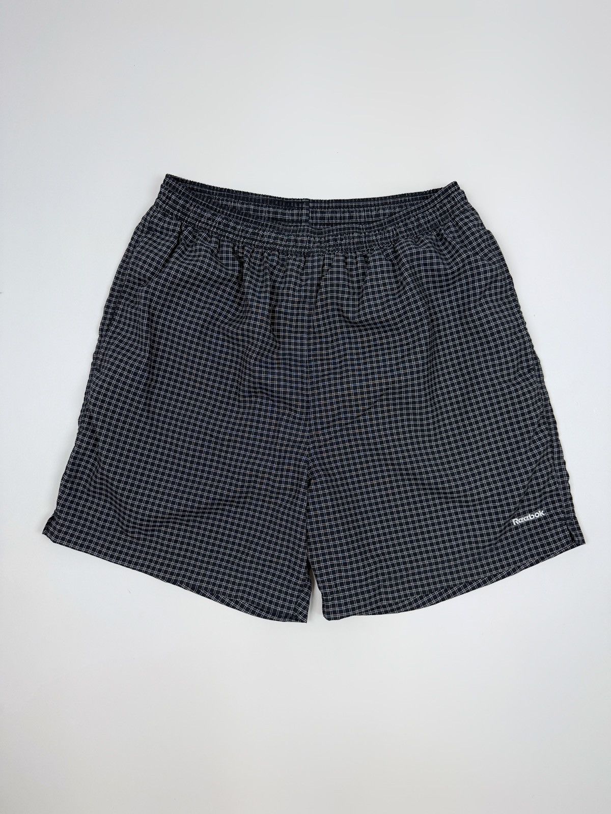 Reebok 2000s Vintage Reebok Essentials Black Checkered Nylon Shorts Size US 34 / EU 50 - 1 Thumbnail