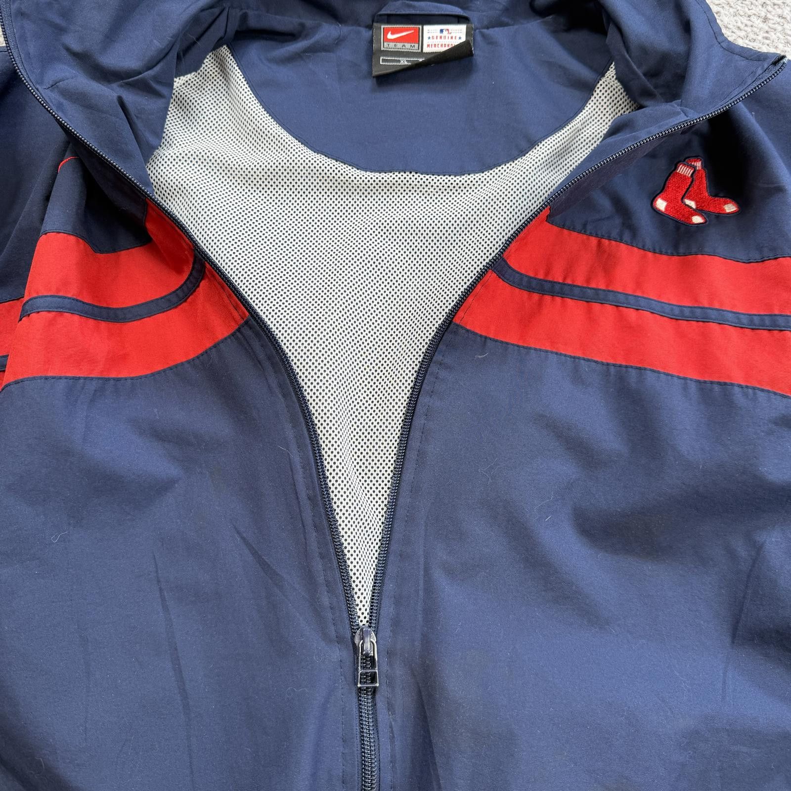 Nike Vintage Y2K Nike Team Boston Red Sox Windbreaker Jacket Mens Size US XL / EU 56 / 4 - 5 Thumbnail