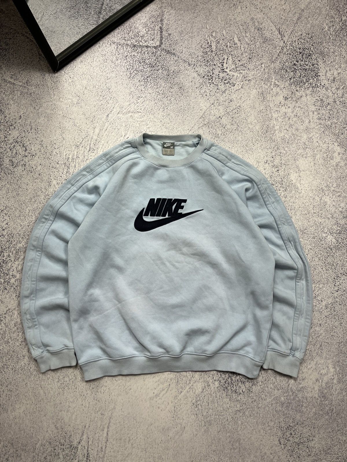 Nike Vintage 00’s Nike Sweatshirt Crewneck Baggy Big Center Logo Size US M / EU 48-50 / 2 - 1 Thumbnail