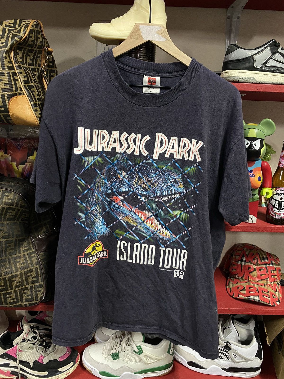 90’s Vintage Raptor Jurassic Park Movie Tee Shirt Large