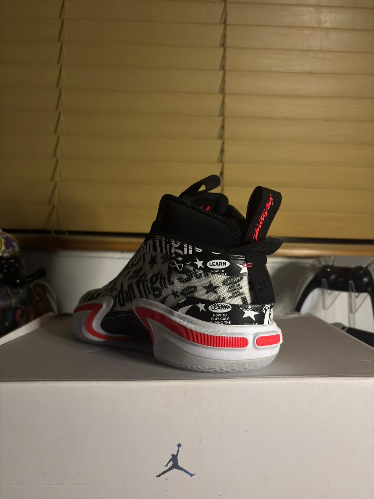 Jordan Brand Nike Air Jordan 36 'Flight School' Size US 10.5 / EU 43-44 - 2 Thumbnail