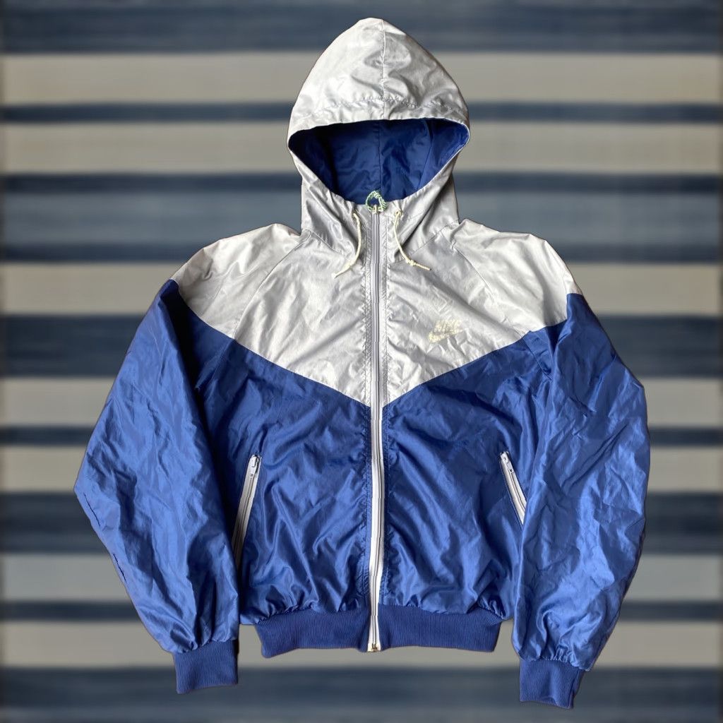 Nike VINTAGE Nike Running Windbreaker Full Zip Hooded Jacket Medium Blue 80s Mens Jacket Size US M / EU 48-50 / 2 - 1 Thumbnail