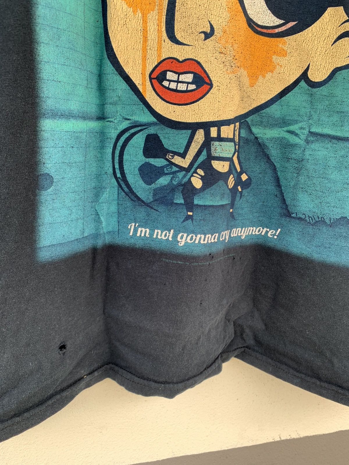 Vintage Y2K Thrashed Distressed Lady Gaga Tshirt Size US L / EU 52-54 / 3 - 5 Thumbnail