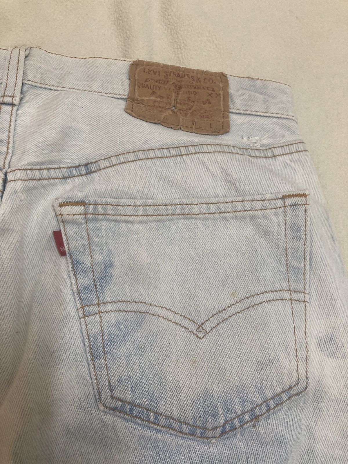 Levi's Vintage 80’s Levis 501 jeans Made in USA for Men Size US 33 - 15 Thumbnail