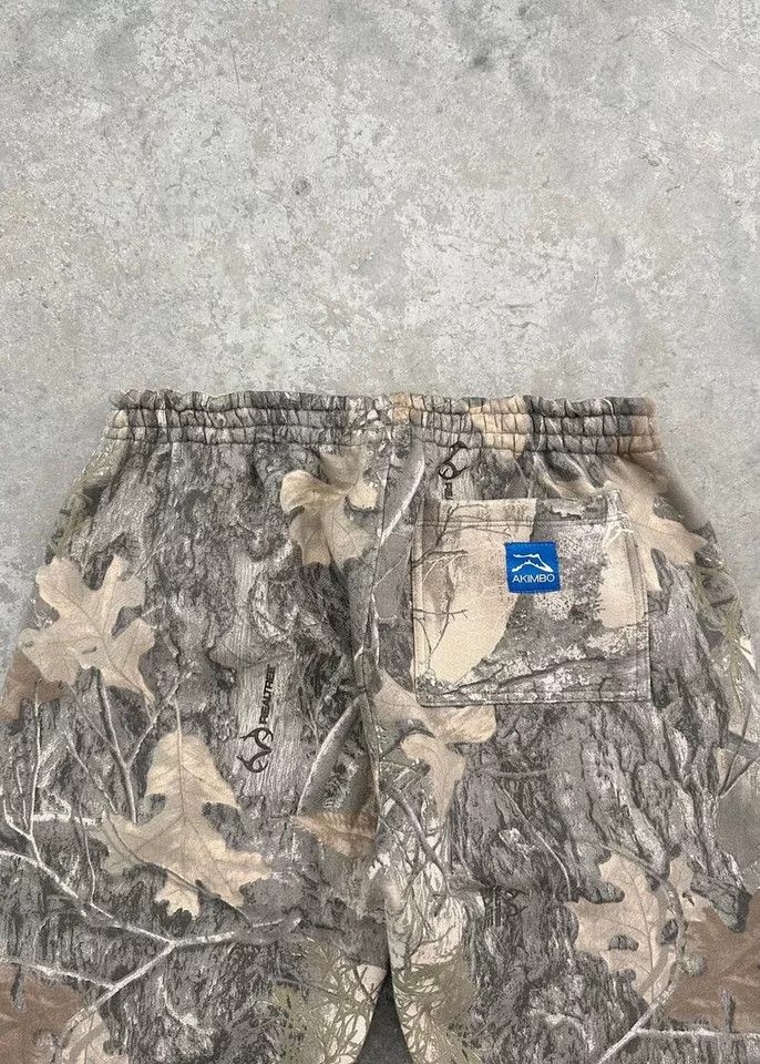 Akimbo Club × Realtree AKIMBO STRAIGHT-LEG SWEATPANTS - REALTREE® CAMO ; Sold Out Size US 35 - 7 Thumbnail