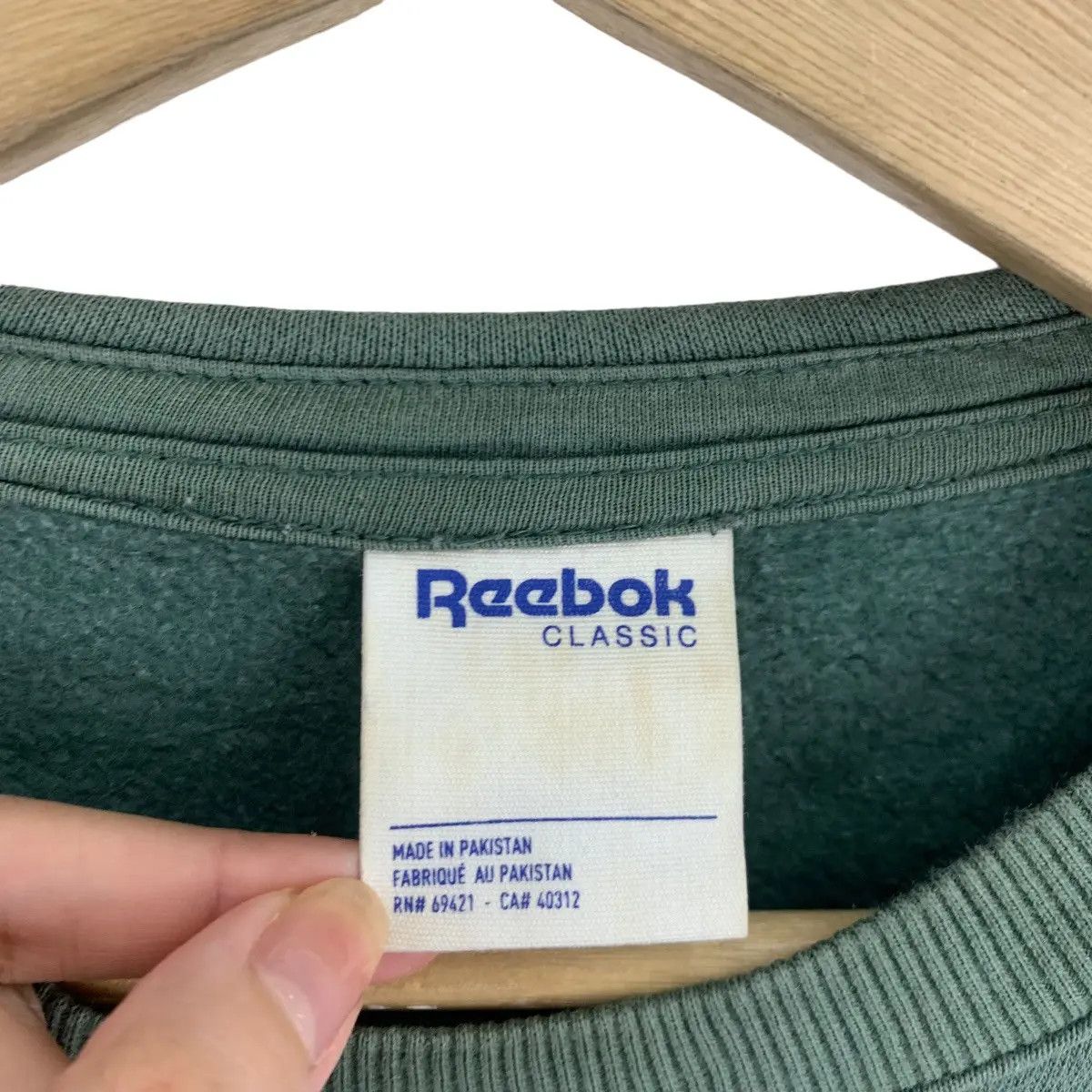 Reebok Vtg REEBOK UK CLASSIC Logo Natural Faded Green Sweatshirt Size M / US 6-8 / IT 42-44 - 8 Thumbnail