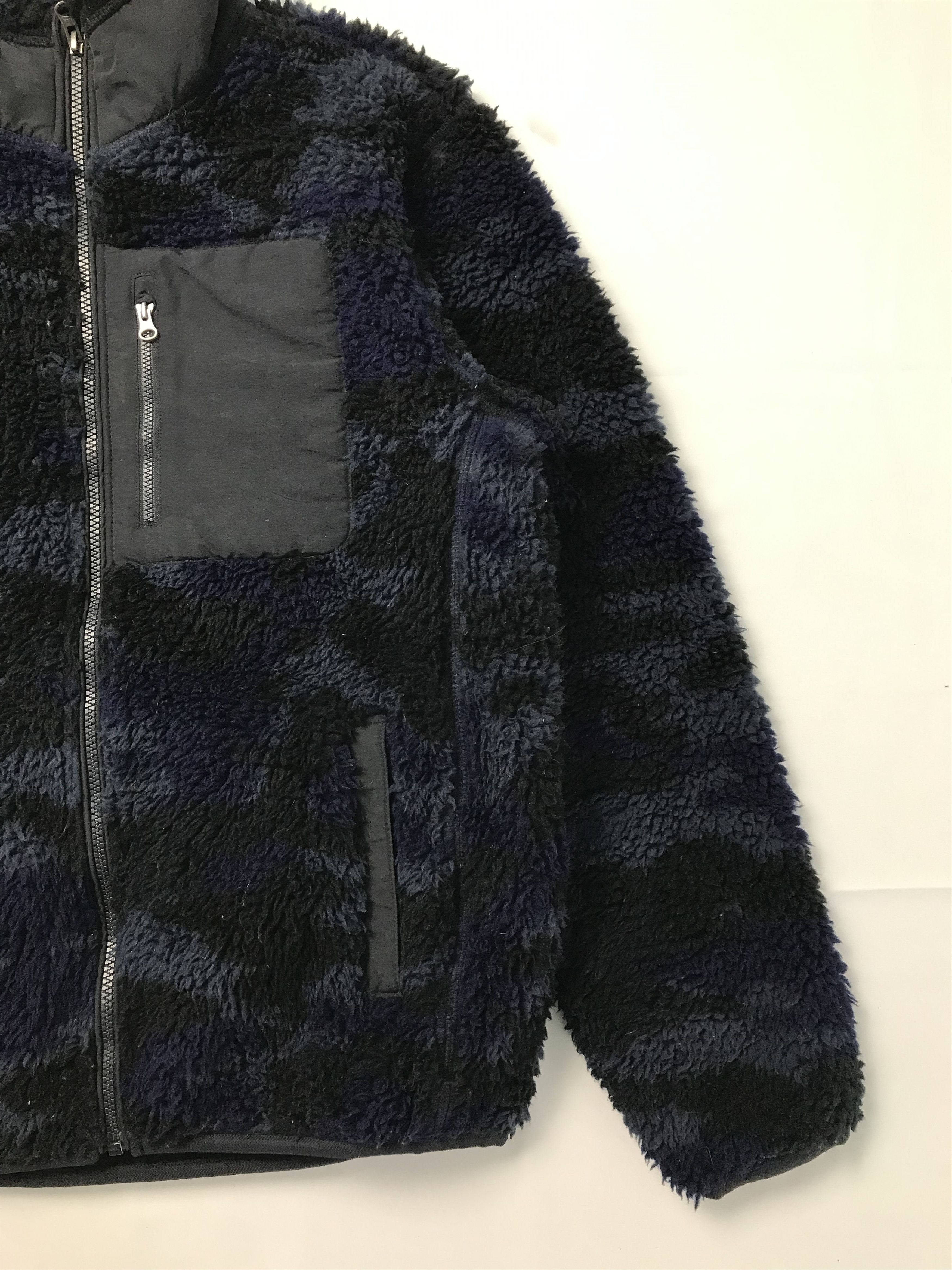Uniqlo Uniqlo fleece camo Size US L / EU 52-54 / 3 - 3 Thumbnail
