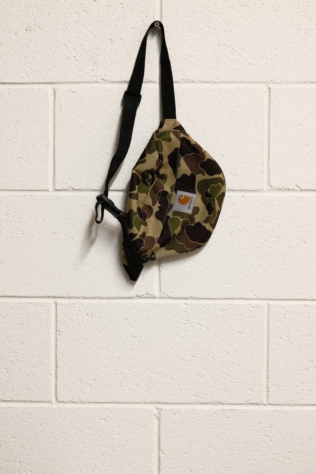 Carhartt Carhartt Camo Fanny Pack / Waist Bag Size ONE SIZE - 1 Thumbnail