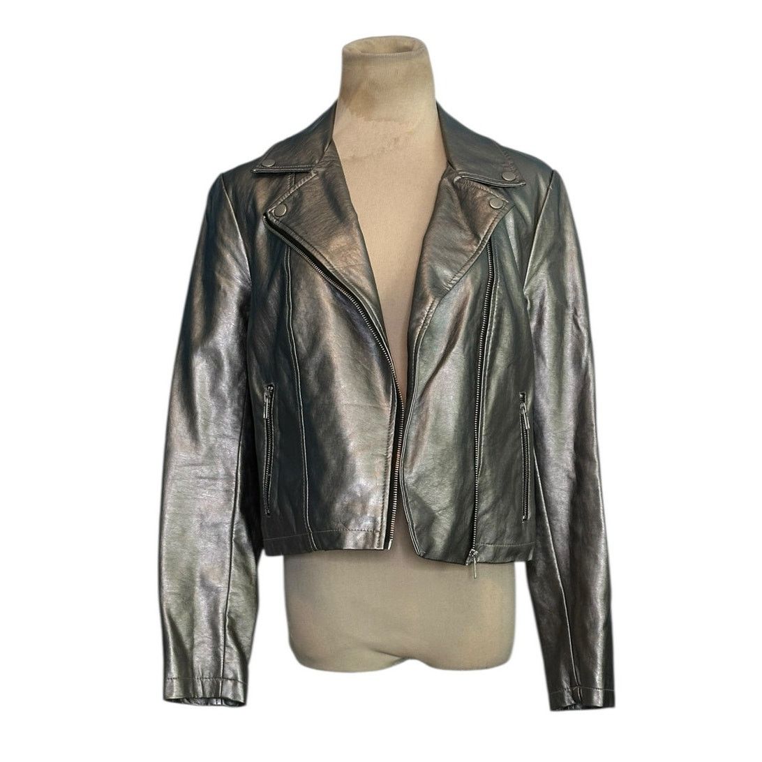 Forever 21 Forever 21 silver vegan leather moto jacket size Medium Size M / US 6-8 / IT 42-44 - 4 Thumbnail