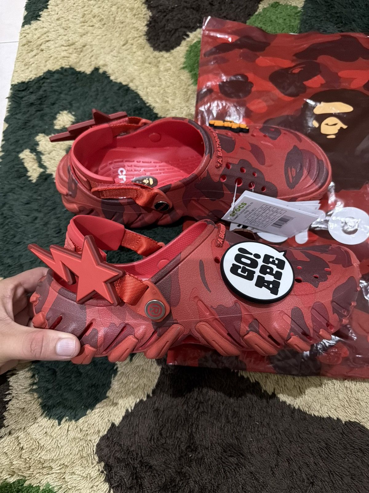 Bape × Crocs Bape x Crocs Uk7 fit Uk8 Size US 7 / EU 40 - 6 Thumbnail