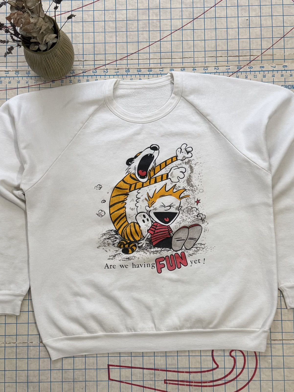 Vintage Vintage Calvin & Hobbes 80’s Raglan Sleeve Crewneck Sweater Size US M / EU 48-50 / 2 - 3 Thumbnail