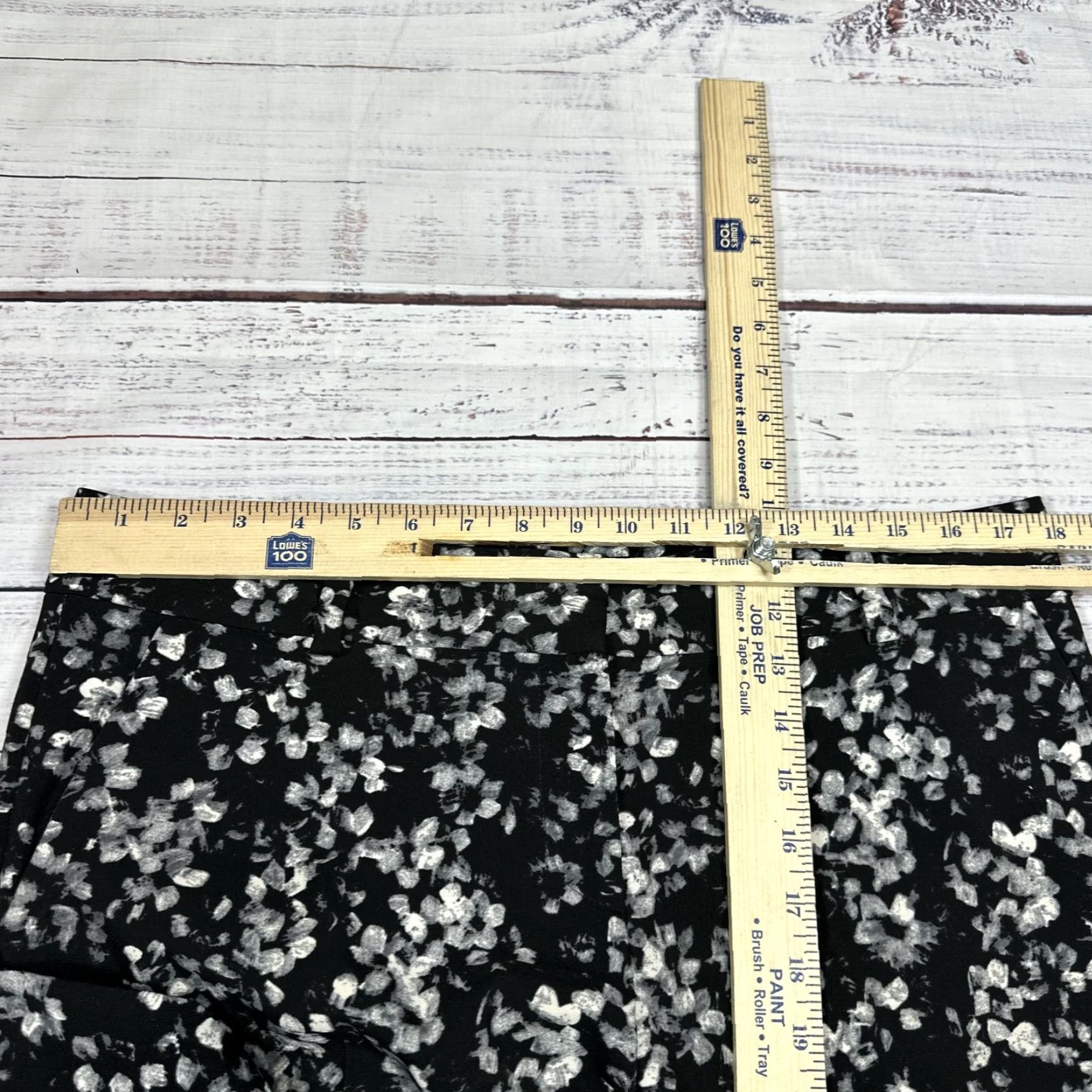 Ann Taylor Ann Taylor Black White Abstract Dress Pants Women Sz 10 Pockets Straight Leg Size 32" / US 10 / IT 46 - 2 Thumbnail