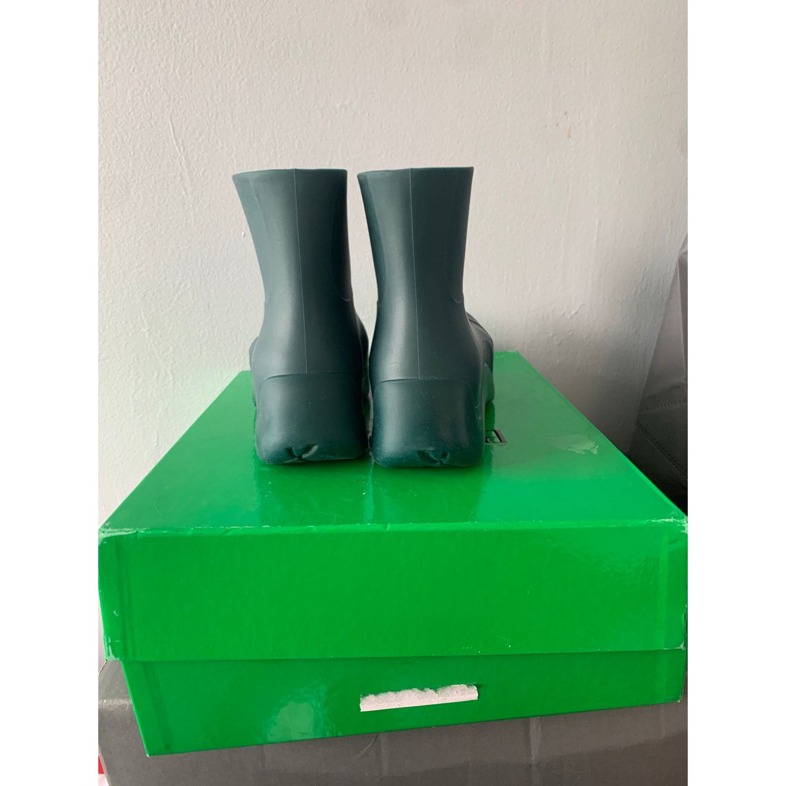 Bottega Veneta Bottega Veneta Rubber Rain Boots Size 36 / Men's 6 BRAND NEW Size US 6 / EU 39 - 4 Thumbnail