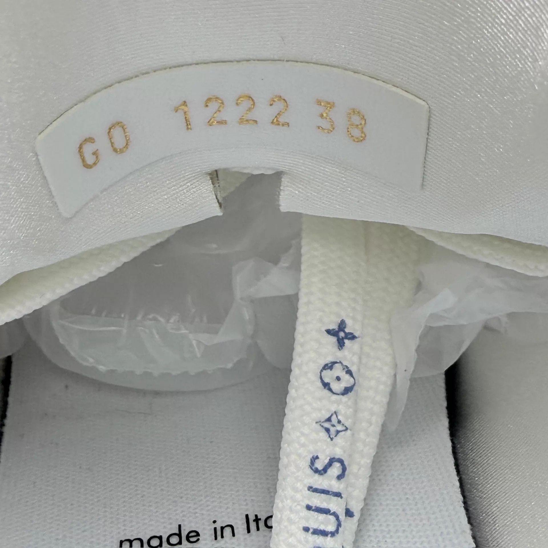 Louis Vuitton LV Run55 White Blue Starry Print Sneaker 38 99 New Size US 7.5 / IT 37.5 - 7 Thumbnail