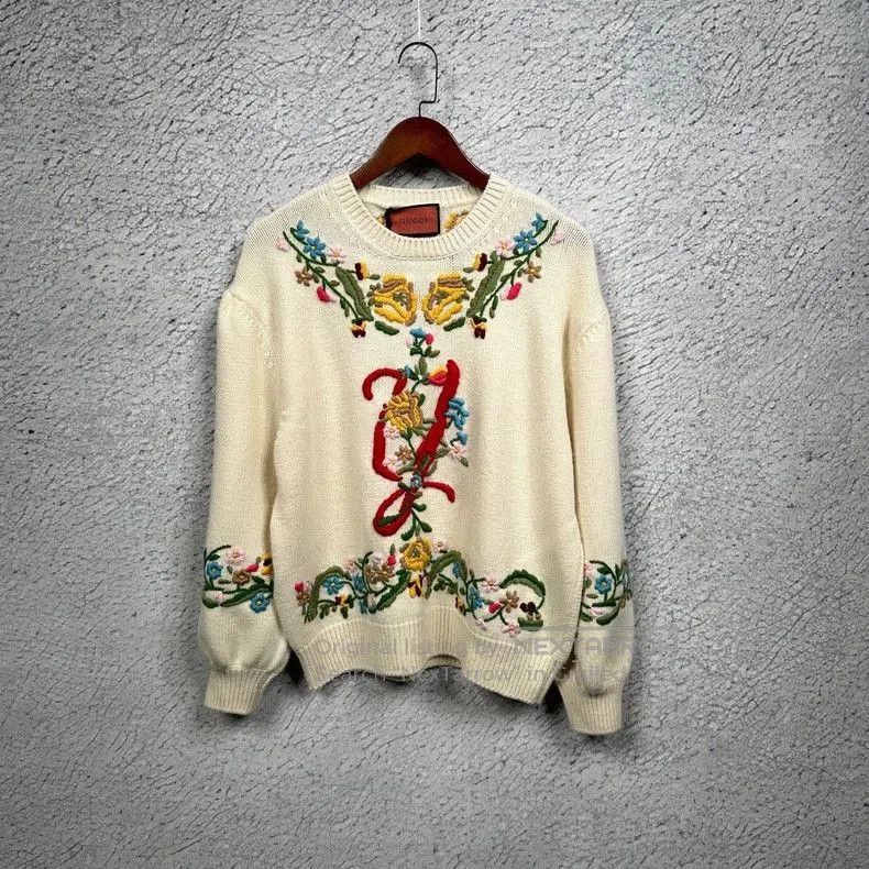 Gucci Gucci Cream Embroidered Sweater with Lantern Sleeves. Size US XL / EU 56 / 4 - 1 Thumbnail