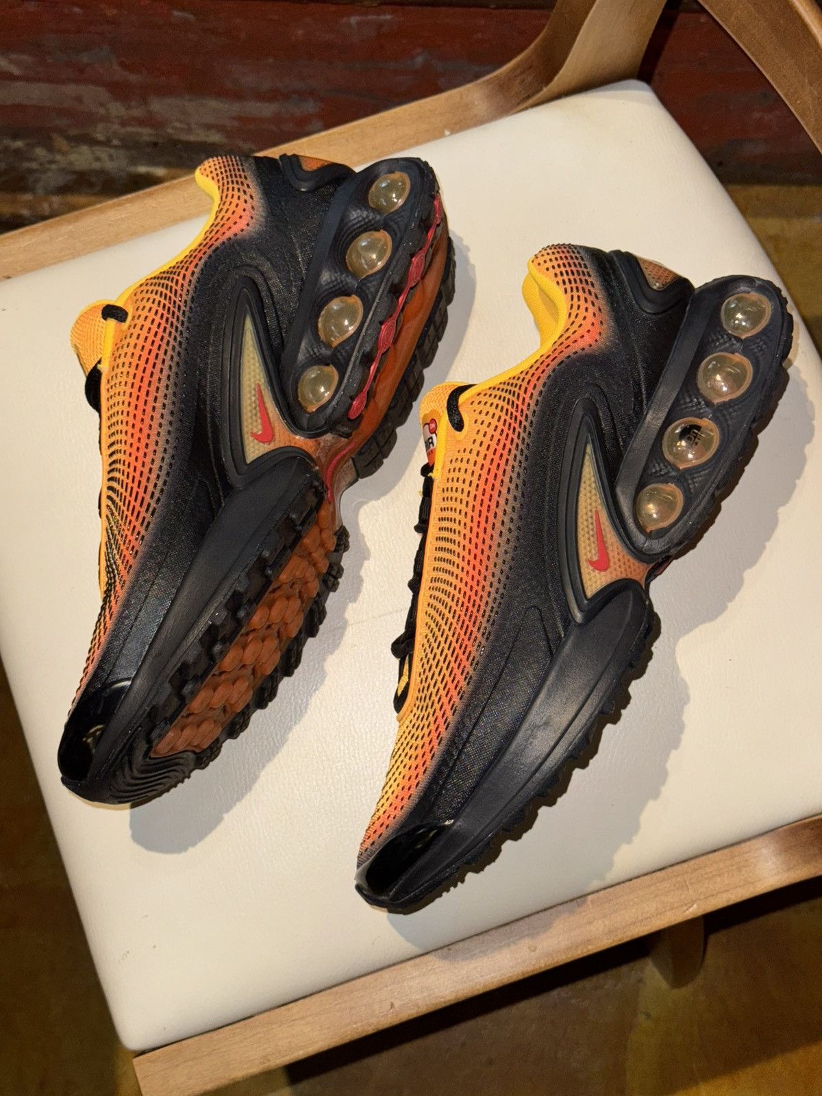 Nike Nike Air Max DN Shoes Size US 9 / EU 42 - 4 Thumbnail