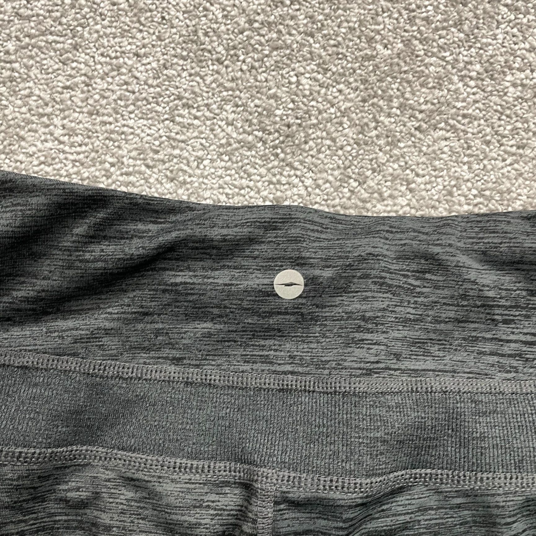 Avia Avia Leggings Womens Cropped Athletic Gray M Medium High Rise Yoga Gym 28x26 Stretch Breathable Compression Lightweight Size 32" / US 10 / IT 46 - 4 Thumbnail