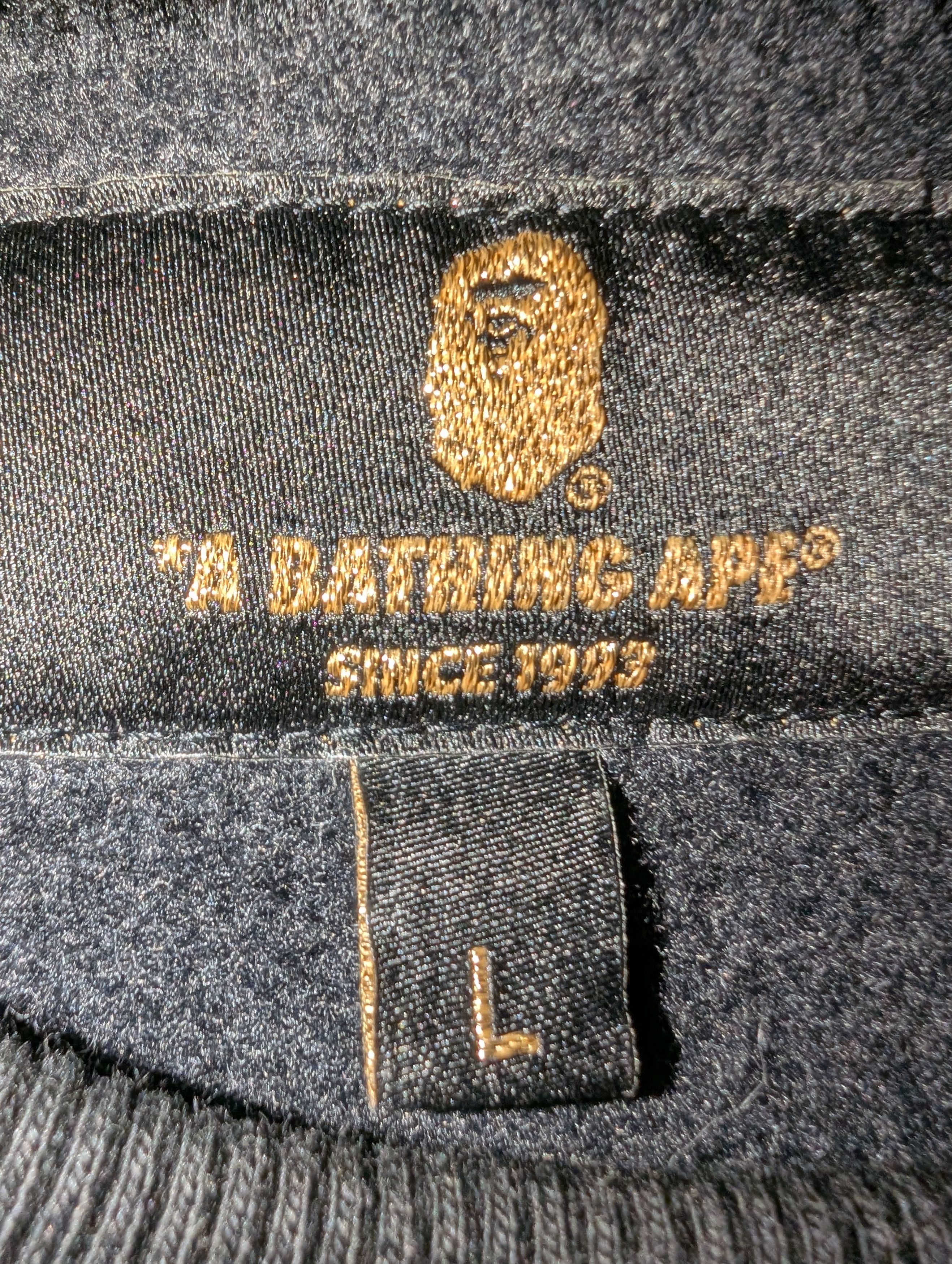 Bape 23RD ANNIVERSARY BLACK SWEATER WITH GOLD EMRBOIDED BAPE HEAD Size US L / EU 52-54 / 3 - 11 Thumbnail