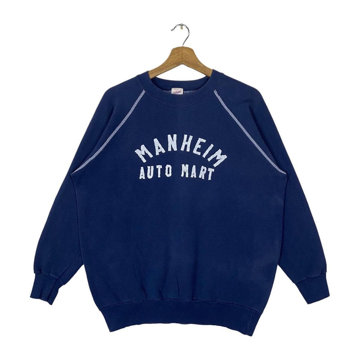 image of Vintage Red Peanuts Manheim Auto Mart Spell Out Pullover in Navy, Men's (Size Large)
