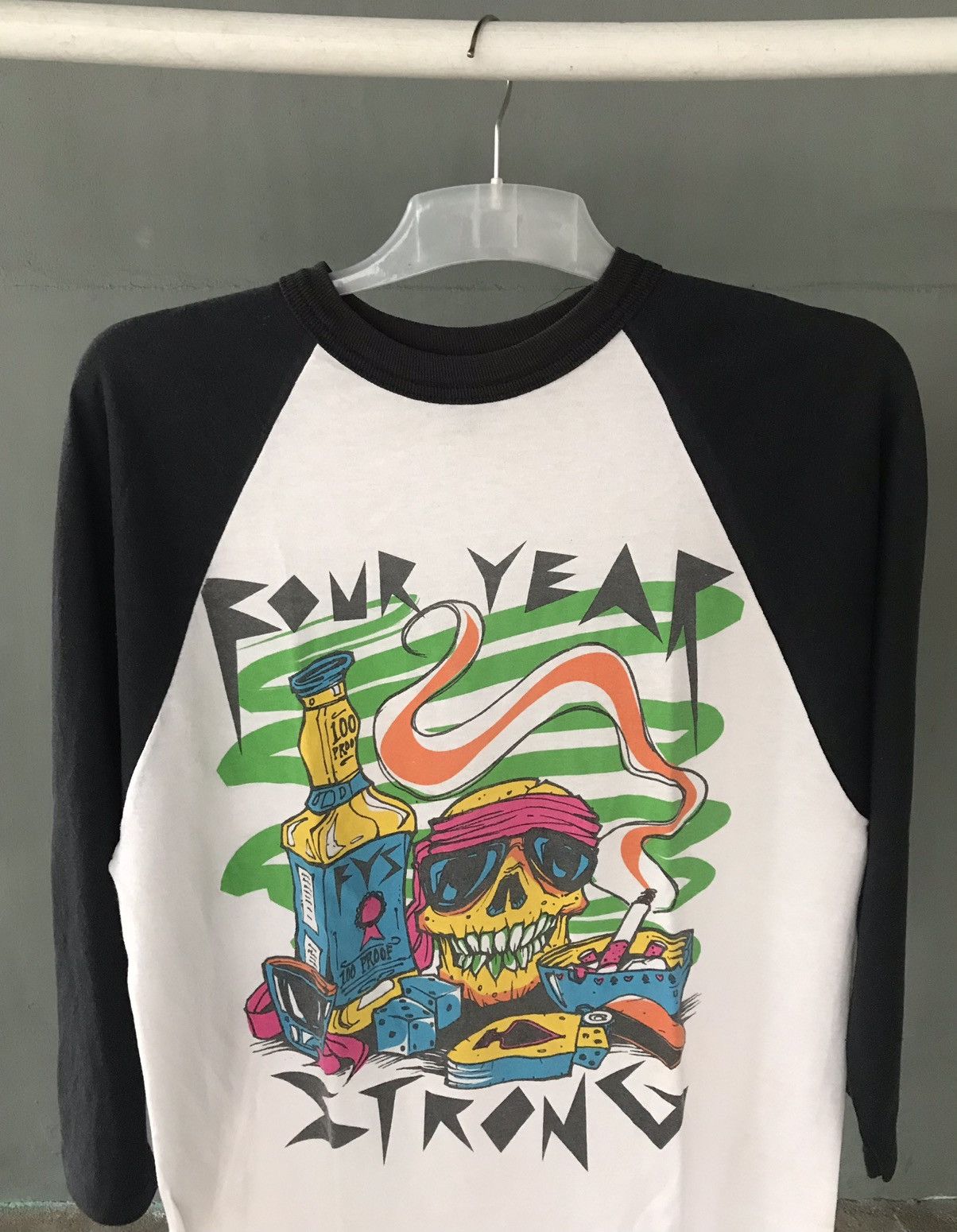 Band Tees × Vintage Four Year Strong Size US L / EU 52-54 / 3 - 2 Thumbnail
