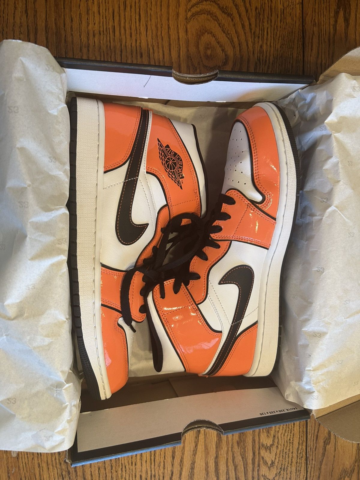 Jordan Brand Air Jordan 1 Mid Se Size US 11 / EU 44 - 3 Thumbnail