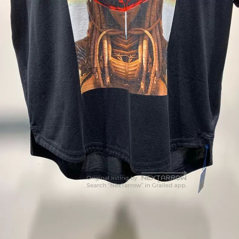 Givenchy Givenchy Masked man showpiece short-sleeve T-shirt Size US S / EU 44-46 / 1 - 4 Thumbnail