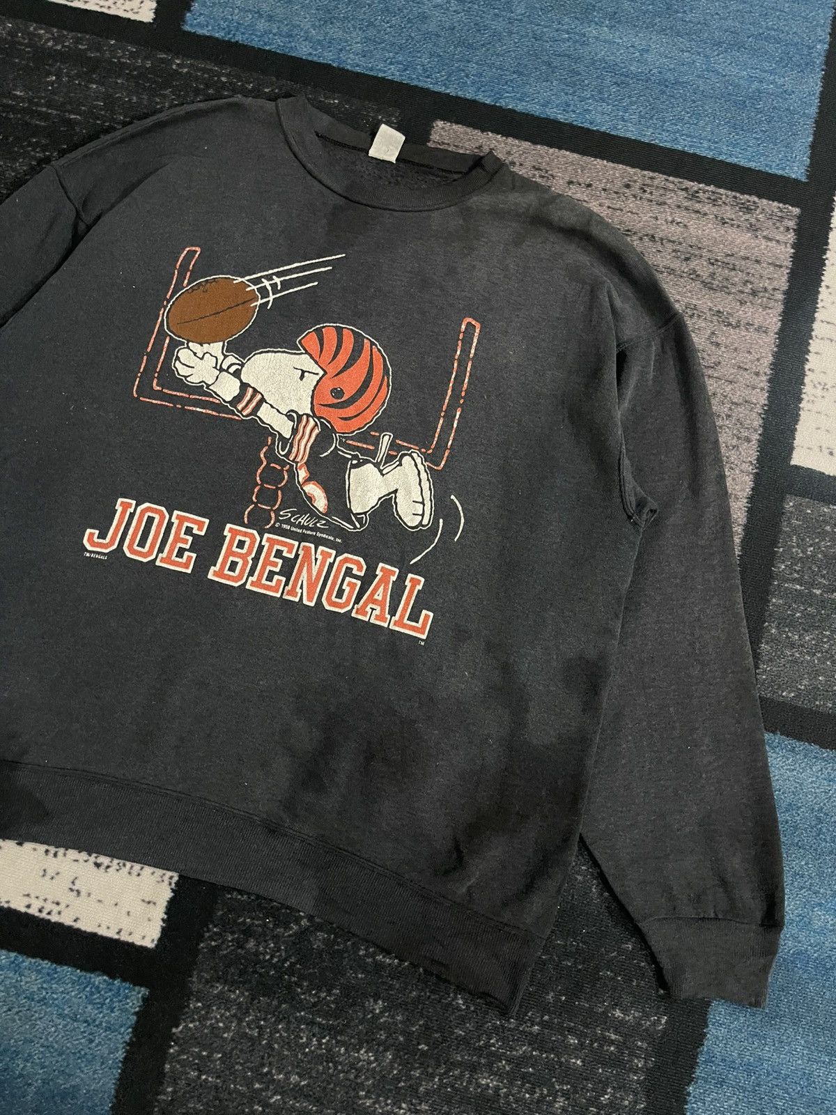 Vintage Vintage 80s Snoopy Joe Bengal Distressed Sweatshirt Size US XL / EU 56 / 4 - 3 Thumbnail