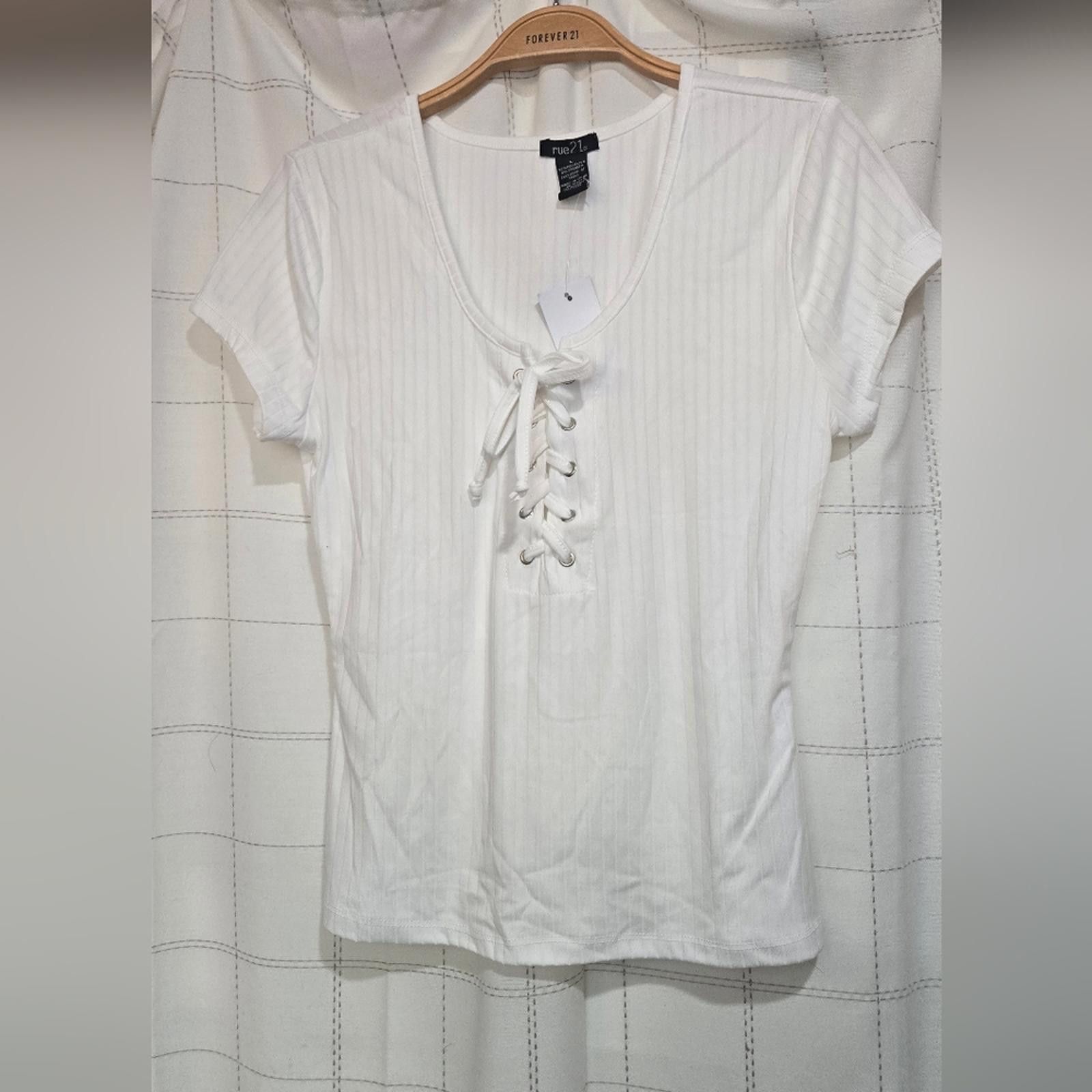 rue21 Rue21 Lace Up V Neck Tee Size L / US 10 / IT 46 - 1 Thumbnail