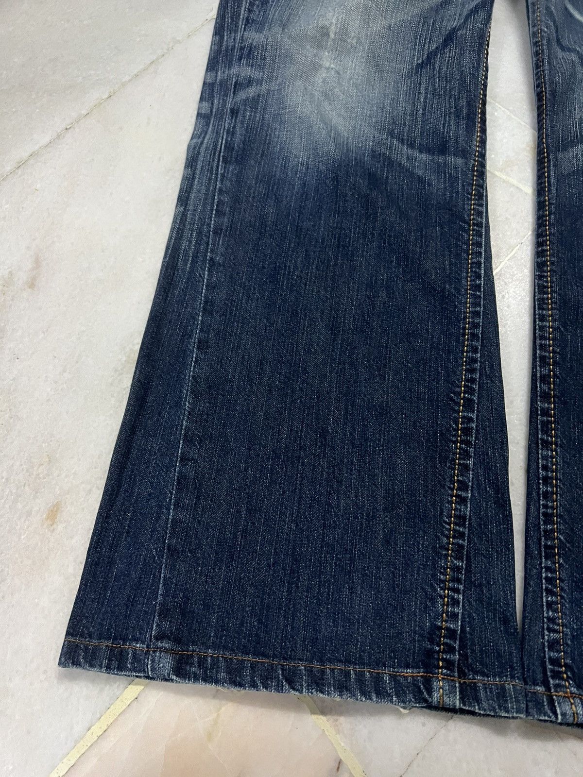 Edwin × Japanese Brand × Vintage 💥Flare💥Edwin Buffalo Head Distress Jean Size US 35 - 4 Thumbnail