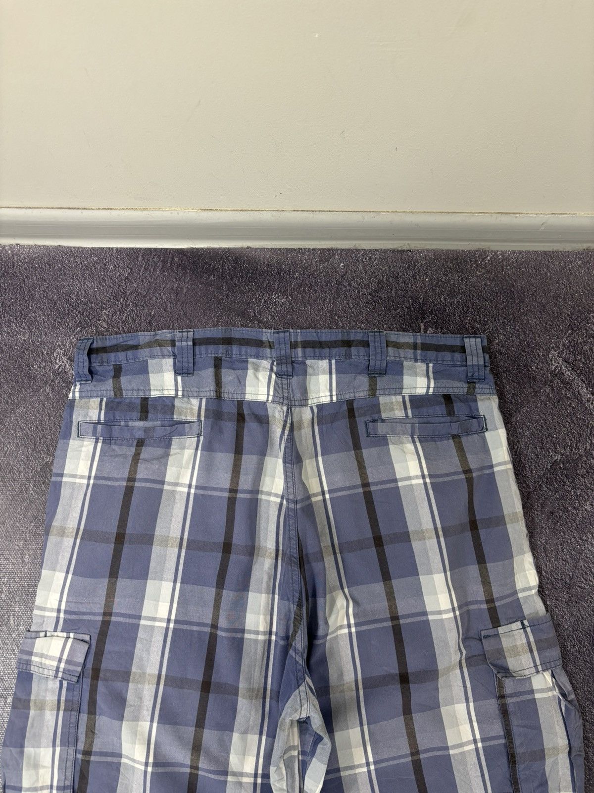 Vintage Vintage Wrangler USA Blue Check Utility Hype Cargo Shorts Size US 38 / EU 54 - 12 Thumbnail