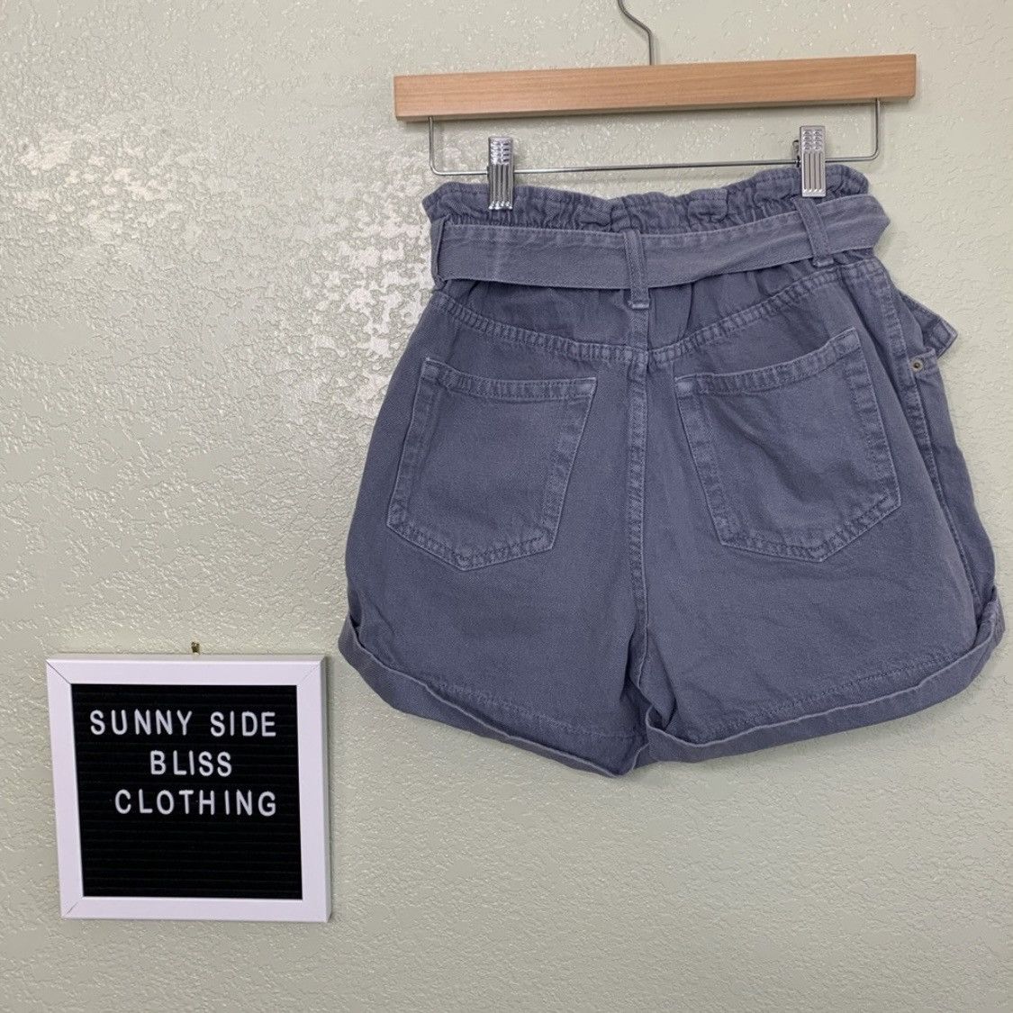 Forever 21 Forever 21 Blue High Waist Paperbag Belted Shorts Size XS Size 24" / US 00 / IT 34 - 7 Thumbnail