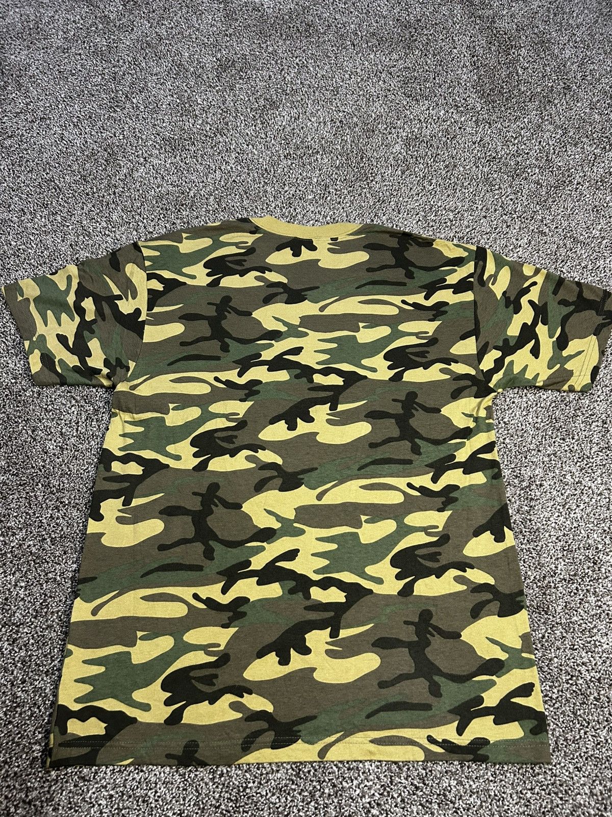 Vintage Vintage Top Gun 2006 Paramount camo Tee L Size US L / EU 52-54 / 3 - 4 Thumbnail