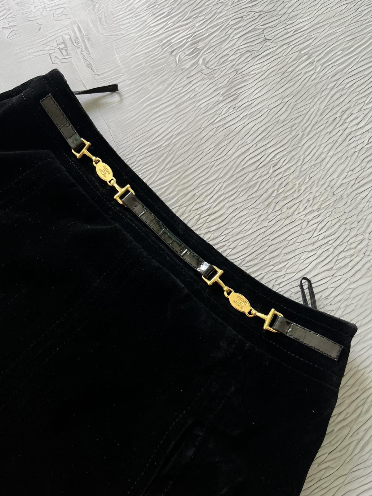 Celine Celine Vintage Luxury Midi Skirts Black Size 30" / US 8 / IT 44 - 3 Thumbnail